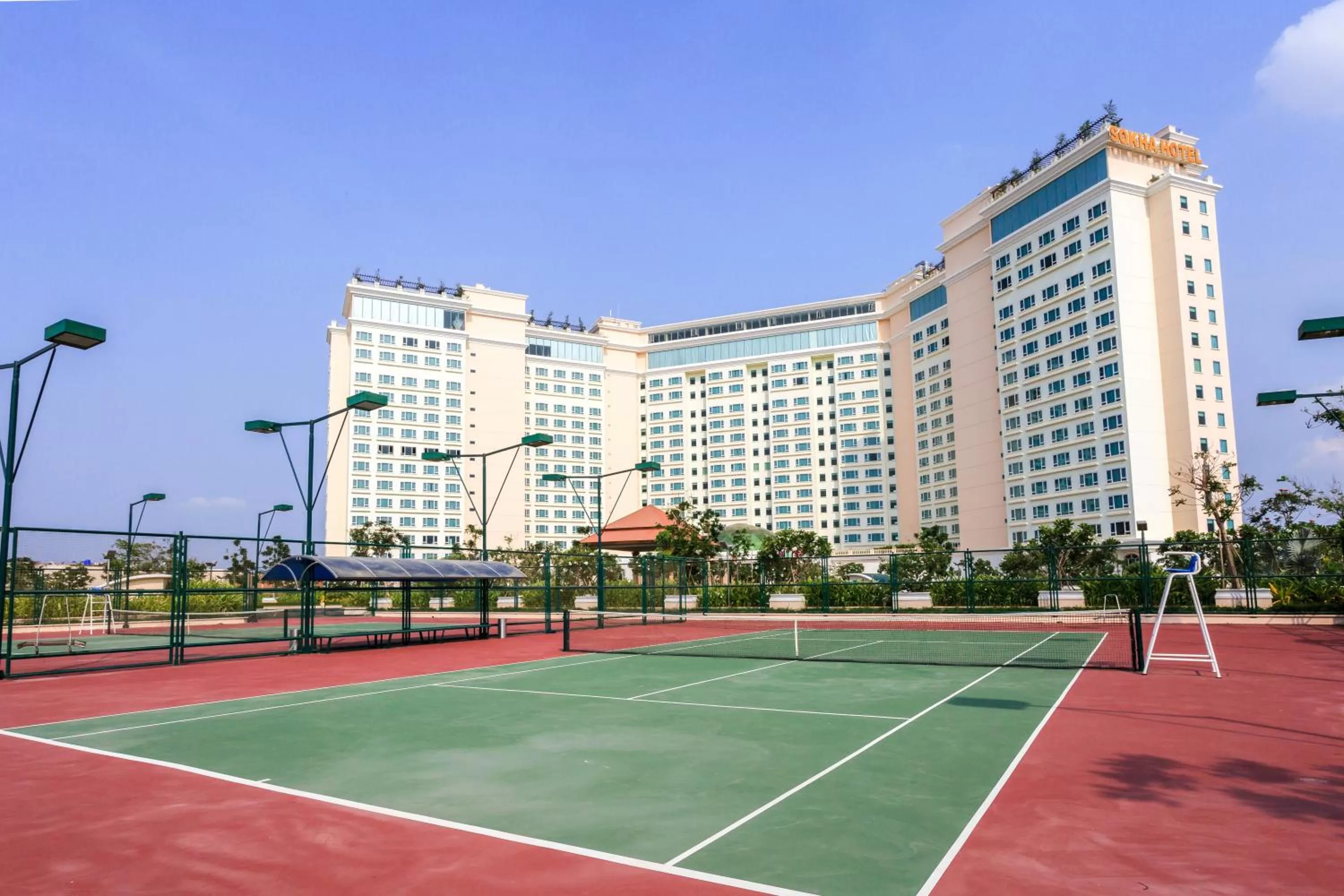 Tennis court in Sokha Phnom Penh Hotel