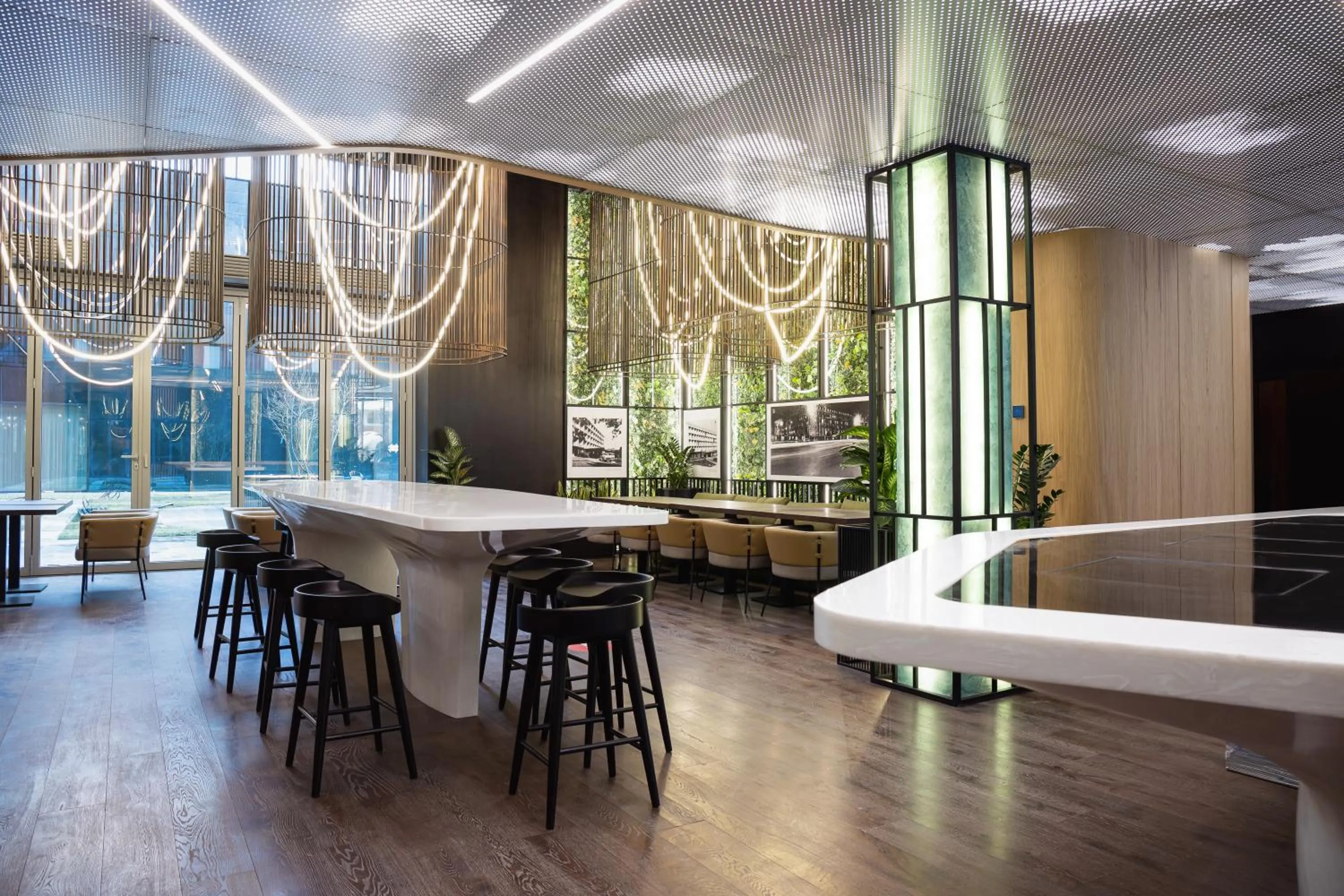 Restaurant/places to eat in ibis Almaty Jetisu