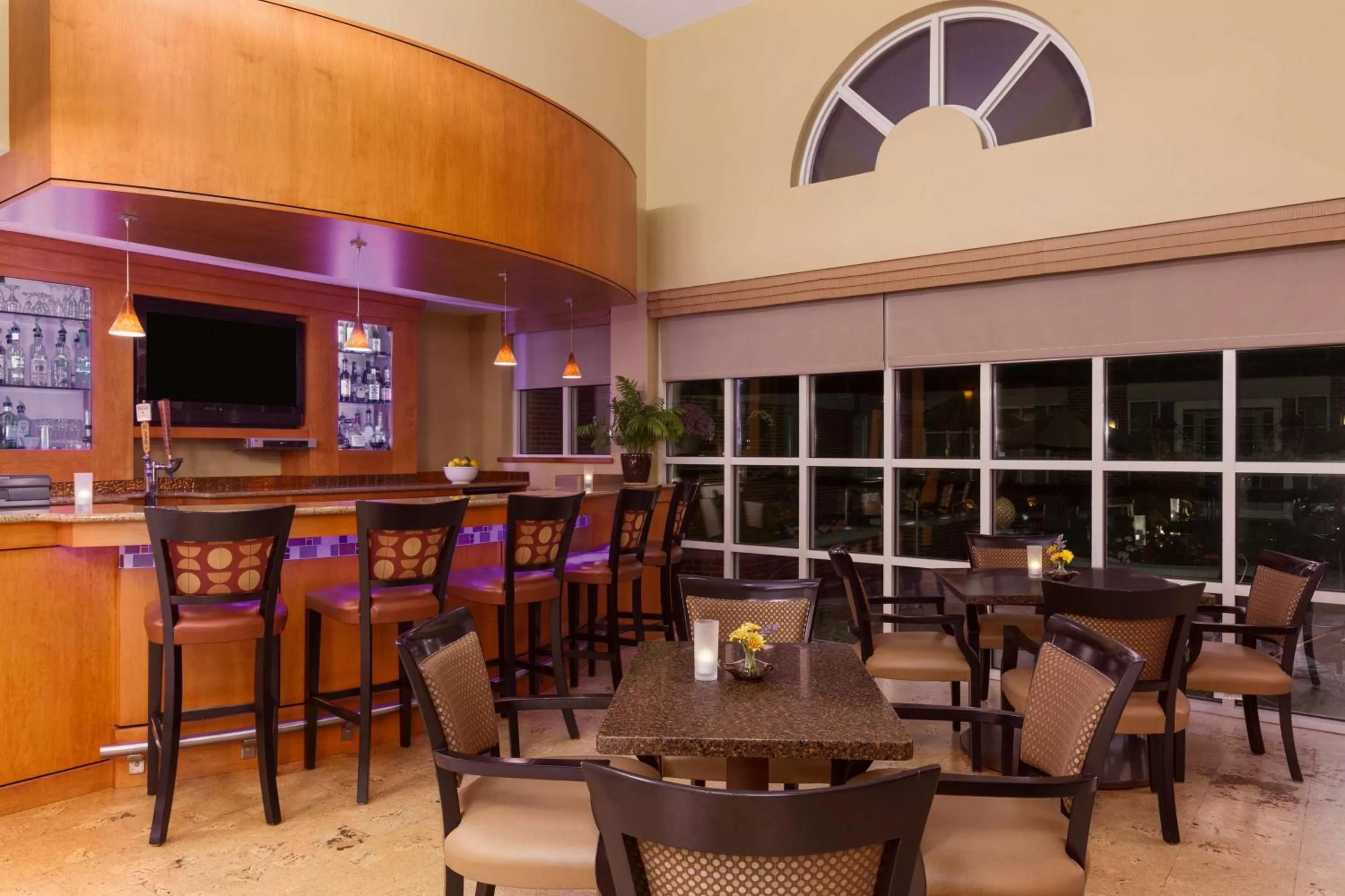 Lounge or bar in Hilton Garden Inn Lancaster