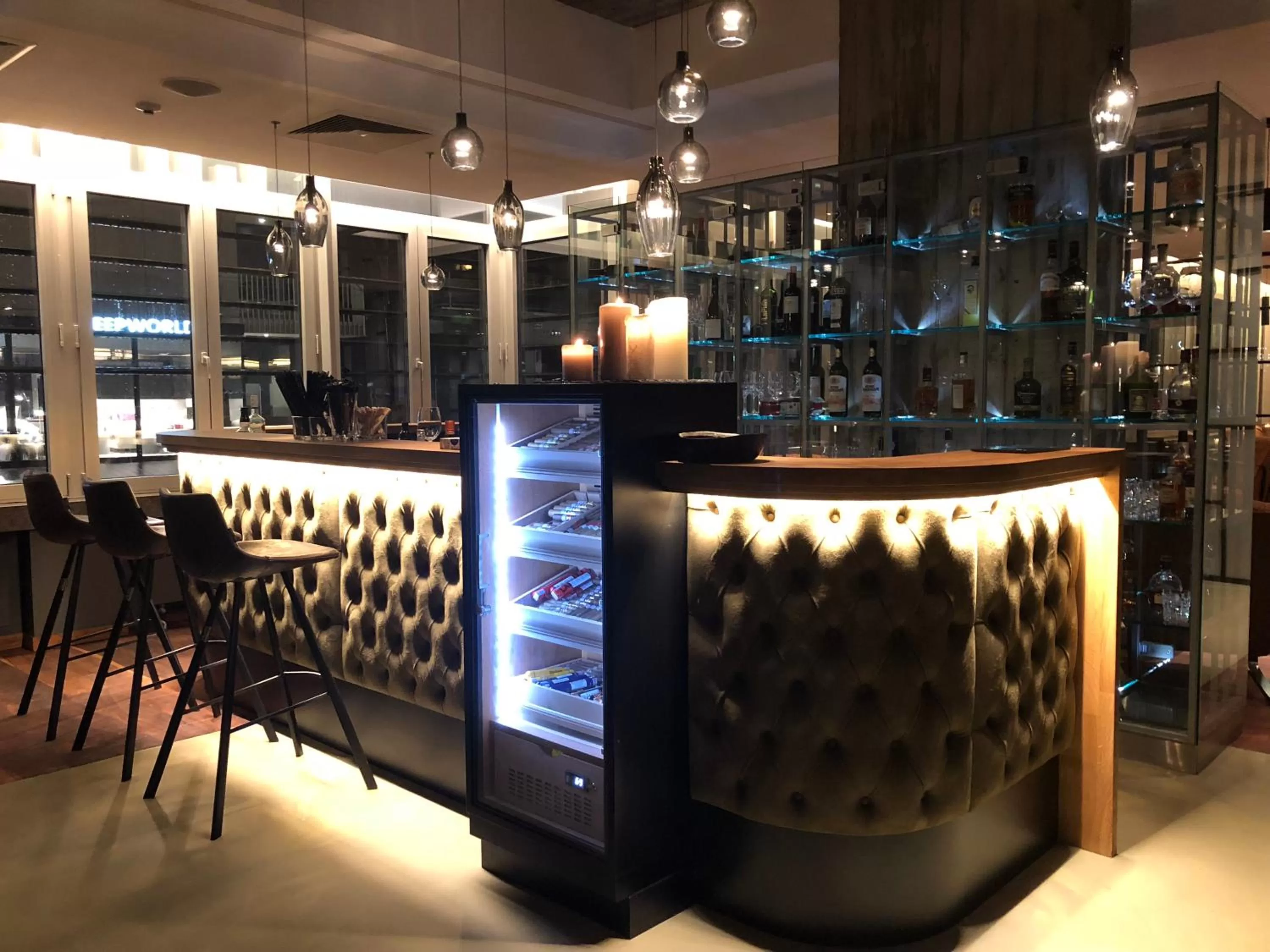 Lounge or bar in Cosmopolite Hotel Nieuwpoort-Bad