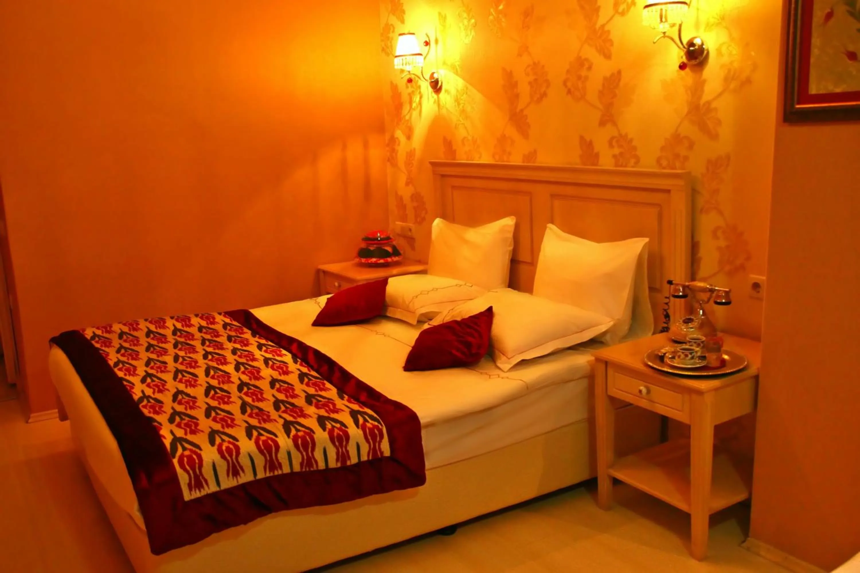 Bedroom, Bed in Divas Hotel