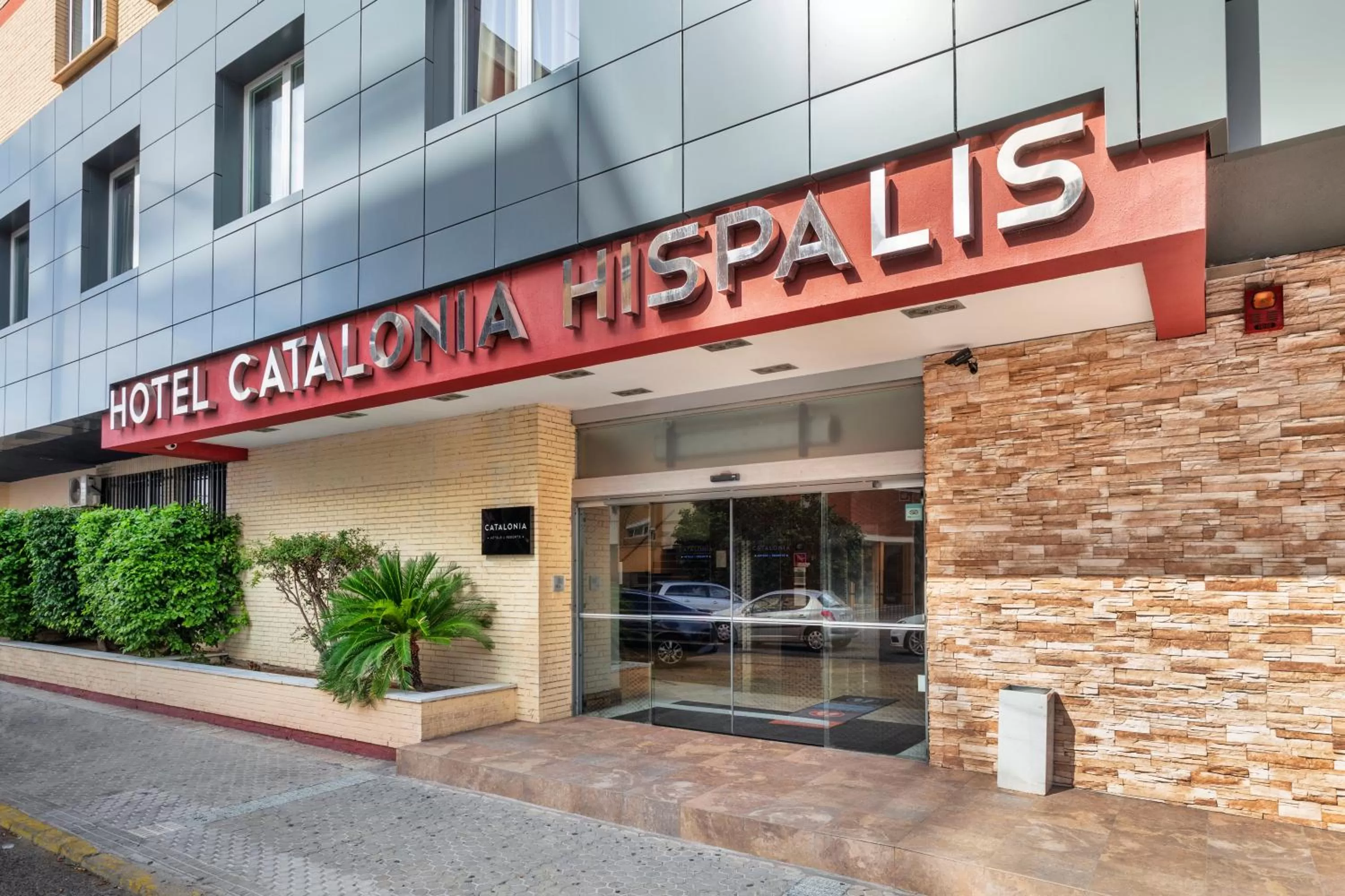 Facade/entrance in Catalonia Hispalis
