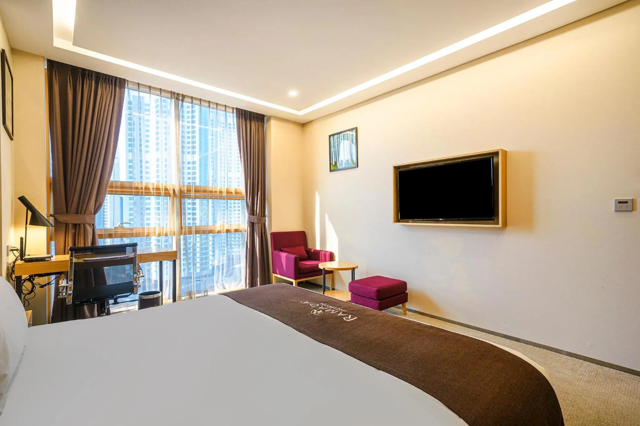 Premier Double Room with Harbor View in Ramada by Wyndham Incheon
