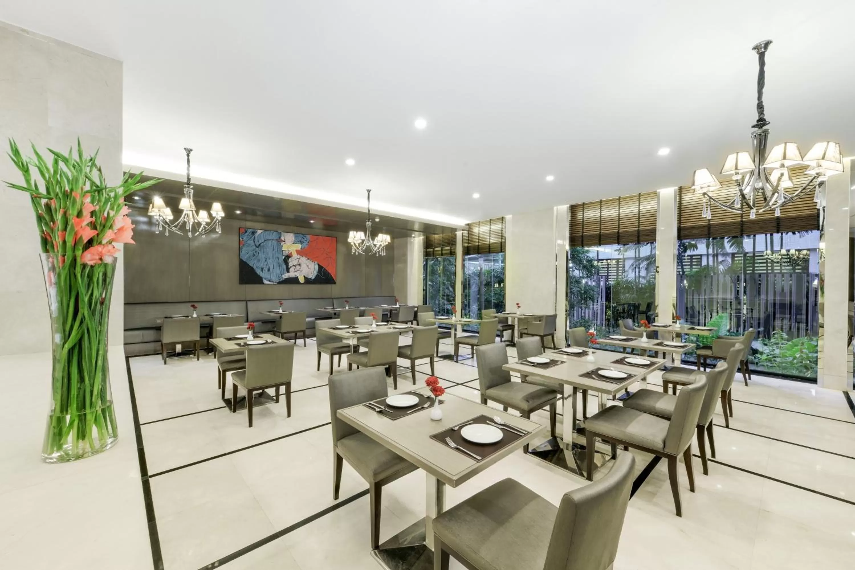 Restaurant/places to eat in Centre Point Hotel Chidlom Bangkok
