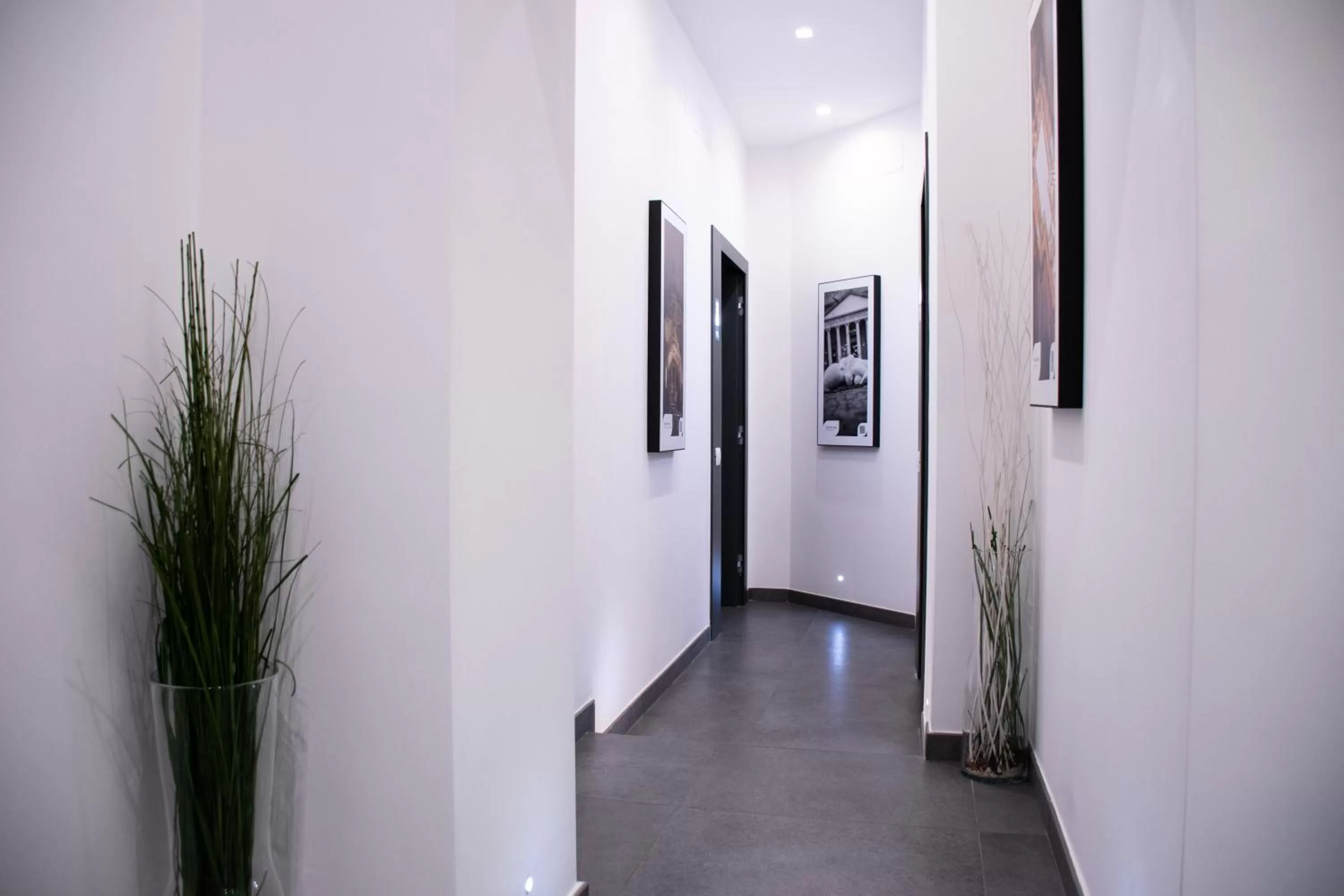 Megaris Luxury Suite Rooms