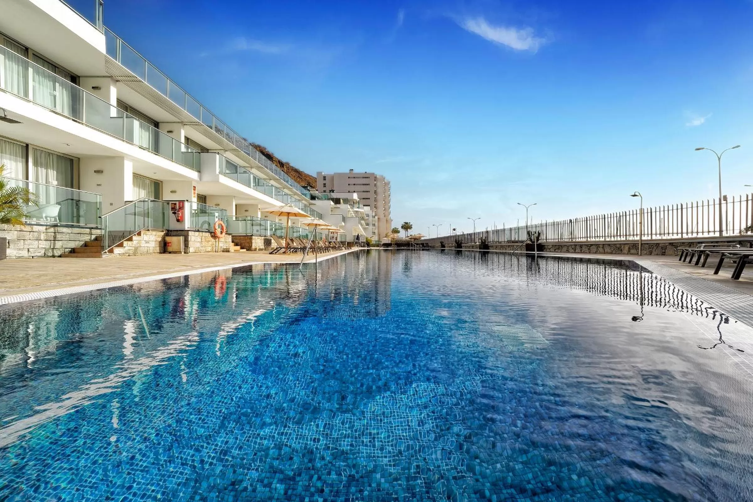 Swimming pool in Morasol Suites