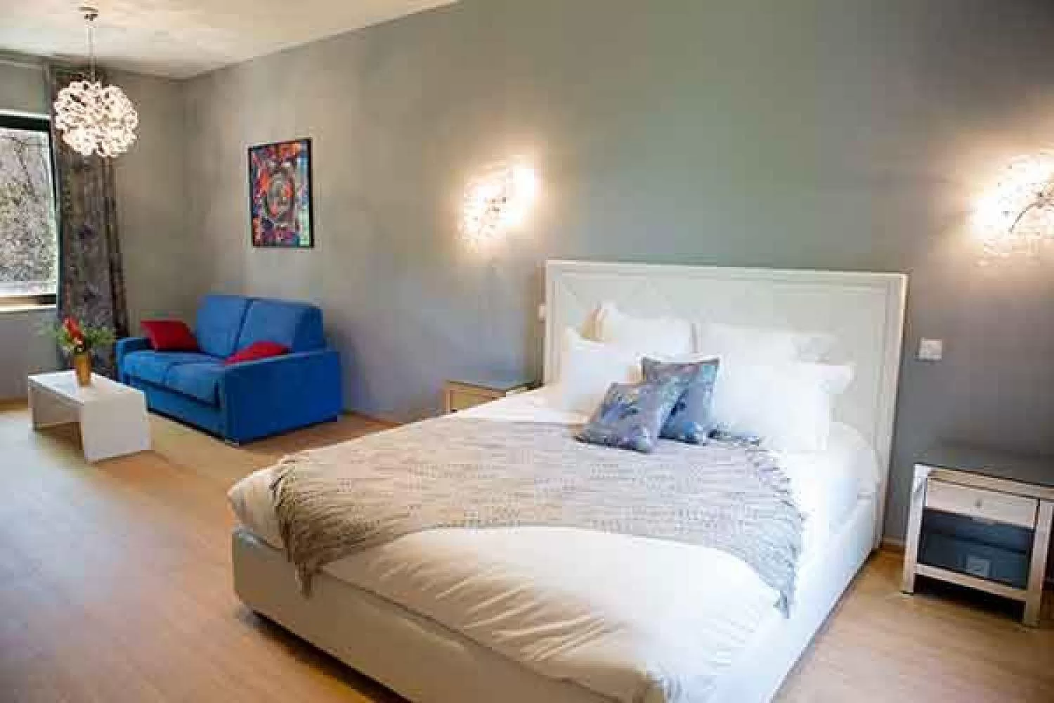 Bed in Domaine du Prieuré d'Estagel chambres d'hôtes