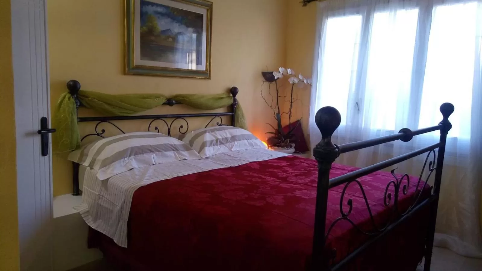 Bed in B&B Scipponate