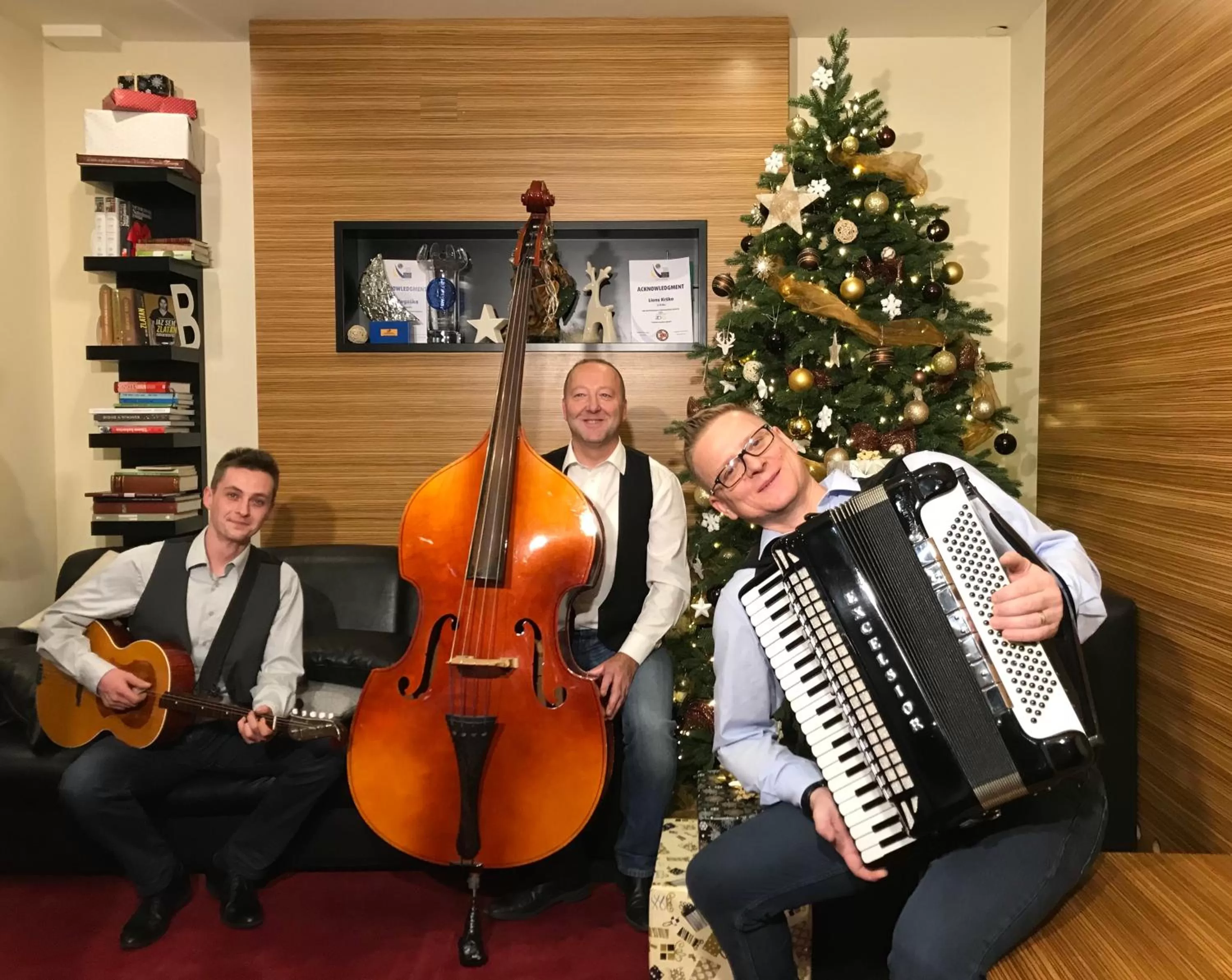 Restaurant/places to eat in Hotel Kunst