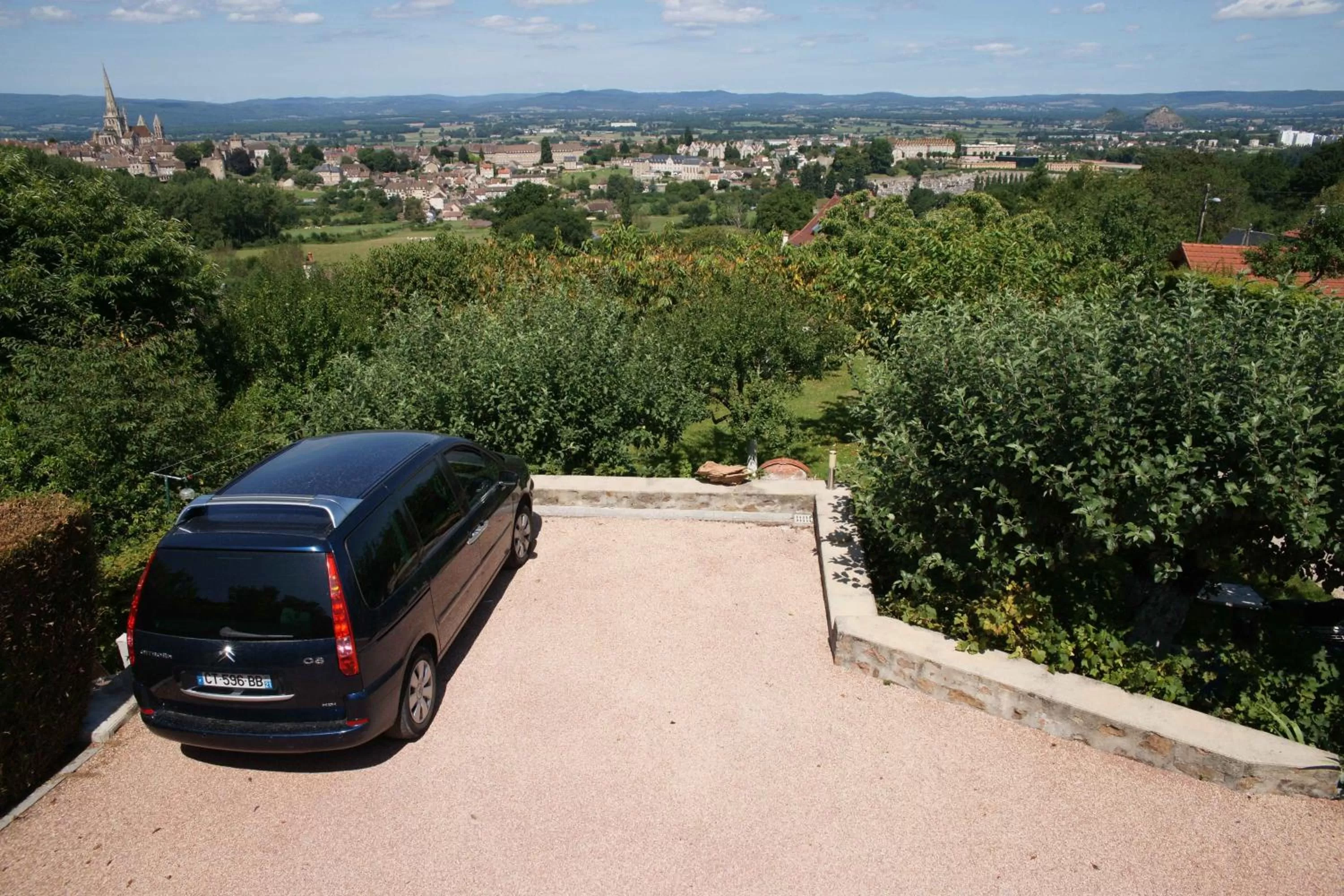 City view in Chambres d'hotes à Autun