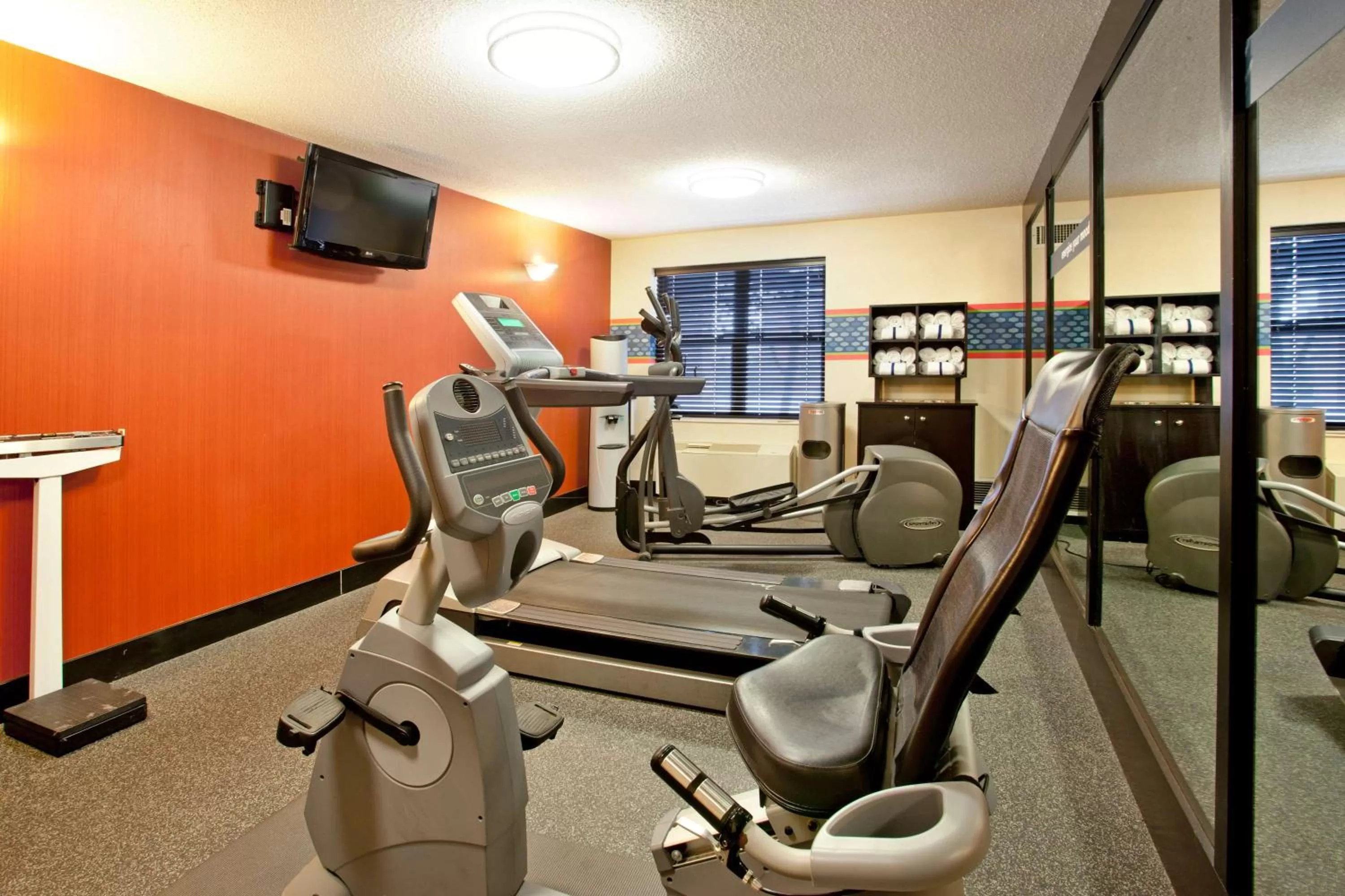 Fitness centre/facilities in Hampton Inn & Suites Cleveland-Independence