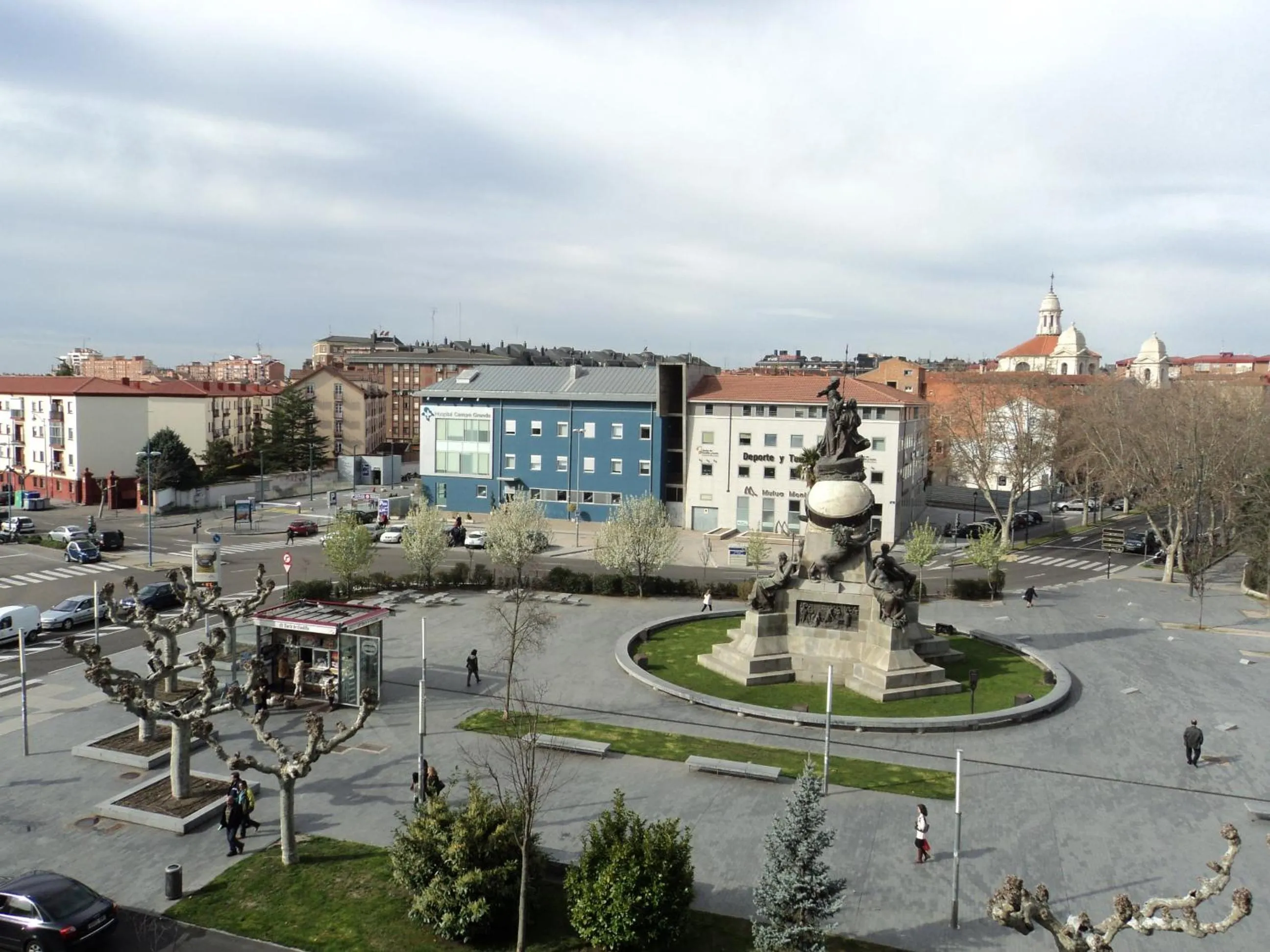 Facade/entrance in Hotel Colón Plaza