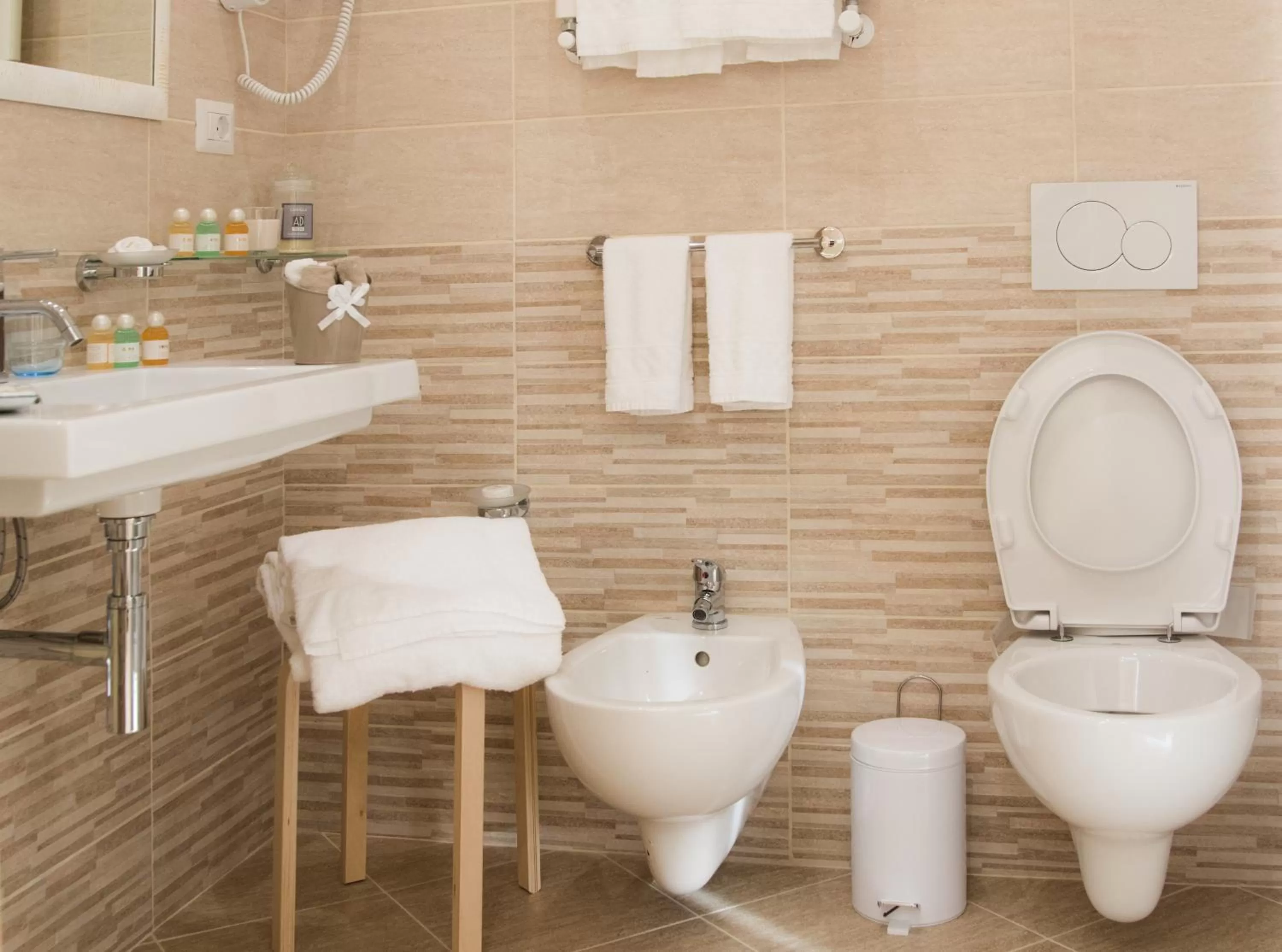 Bathroom in Esposizione Palace Hotel