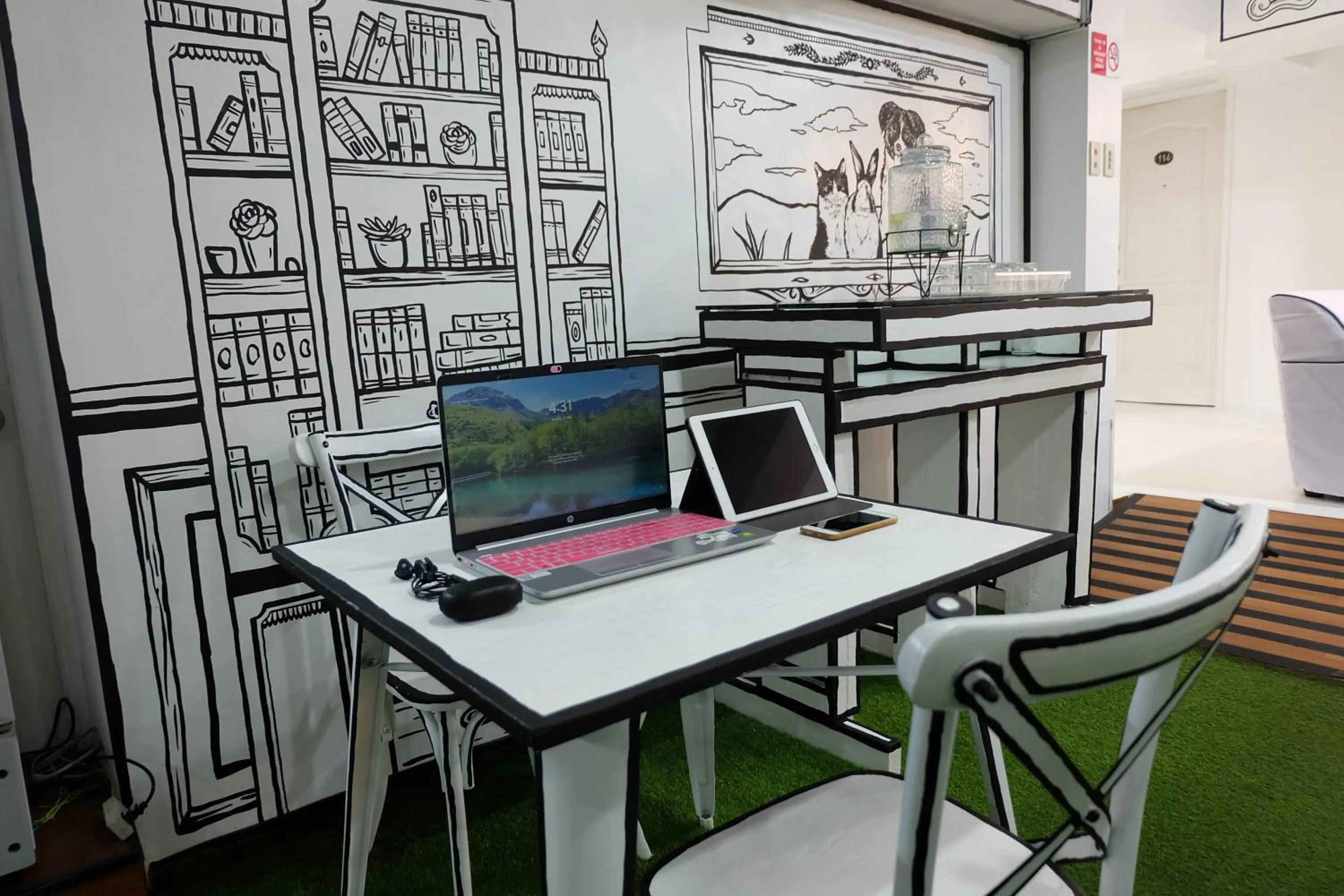 Decorative detail in Spaces Hotel Makati