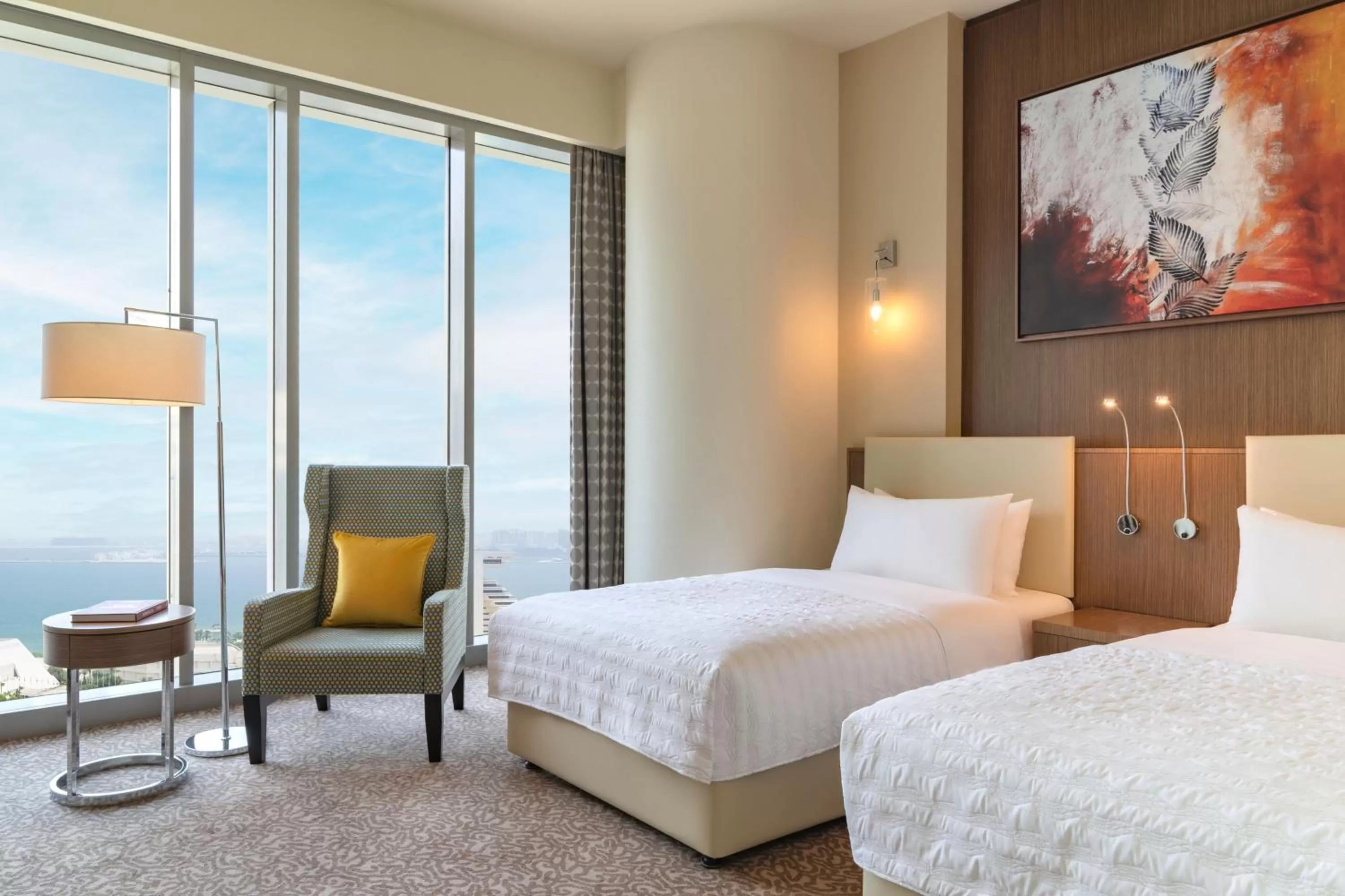 Photo of the whole room, Bed in Le Meridien City Center Doha