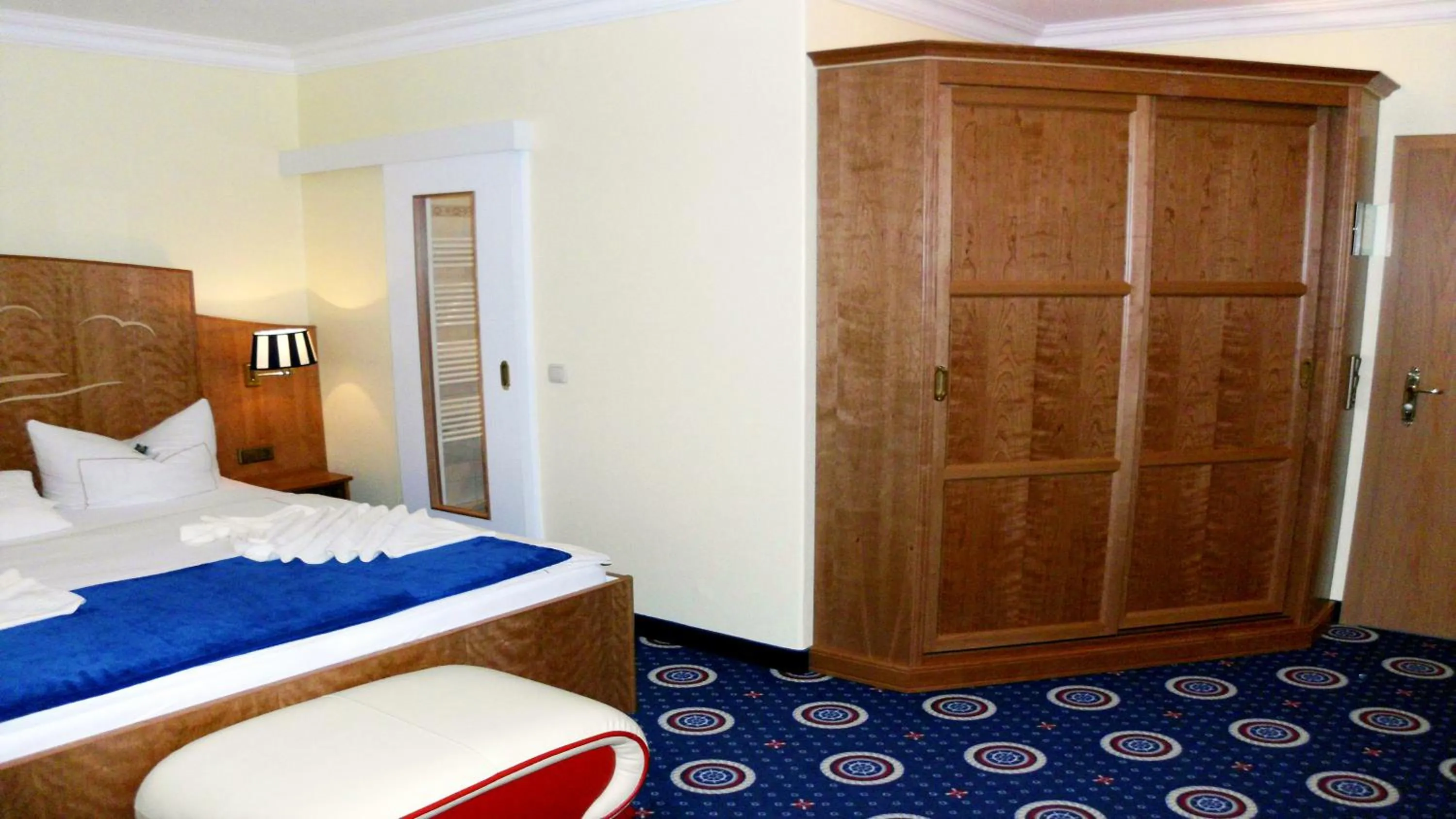 Bed in Hotel Deutsche Flagge