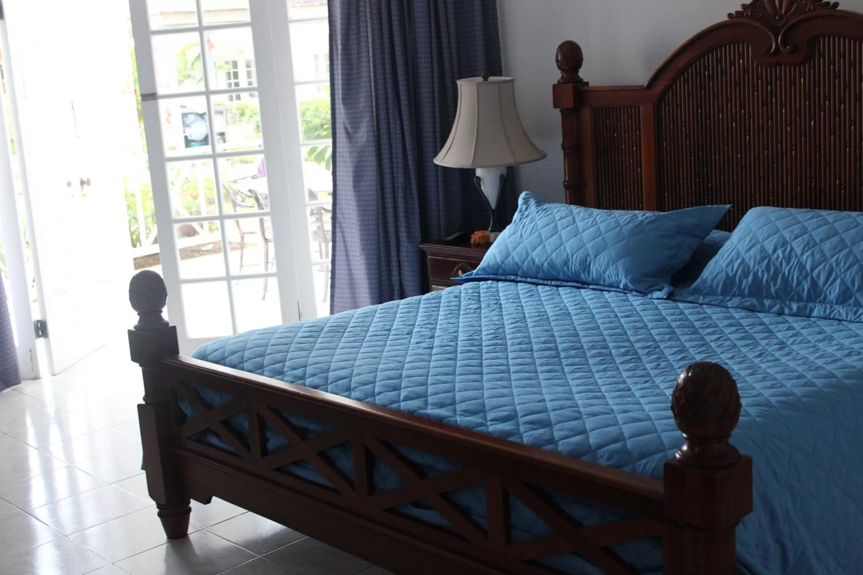 Day, Bed in Beachcomber Club Resort