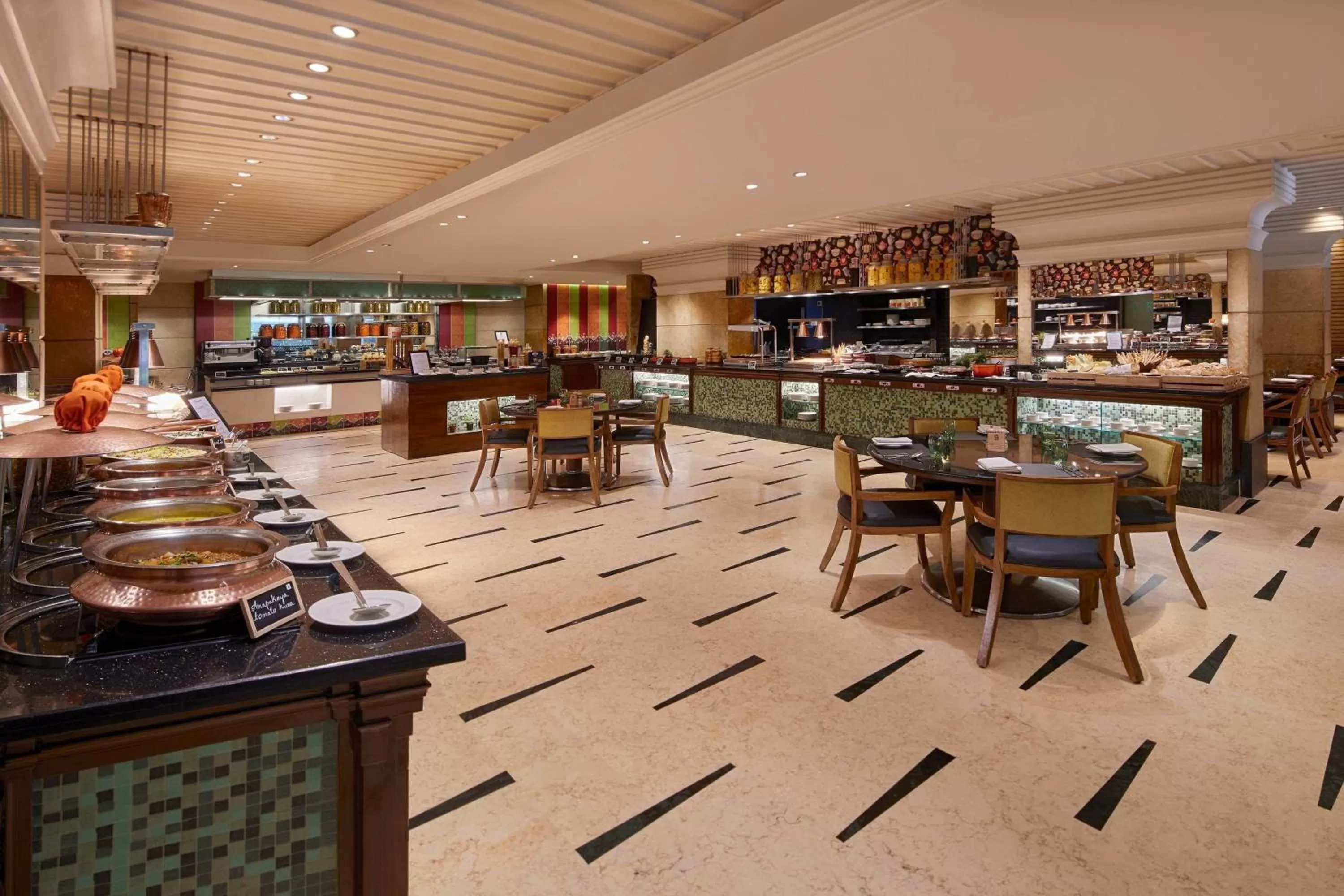 Restaurant/places to eat in Hyderabad Marriott Hotel & Convention Centre