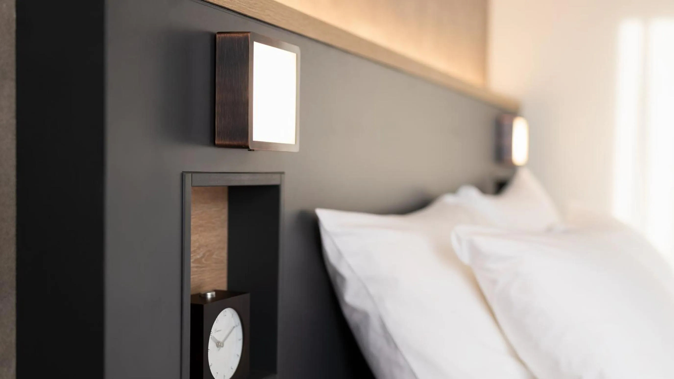 Bed in JR-East Hotel Mets Yokohama