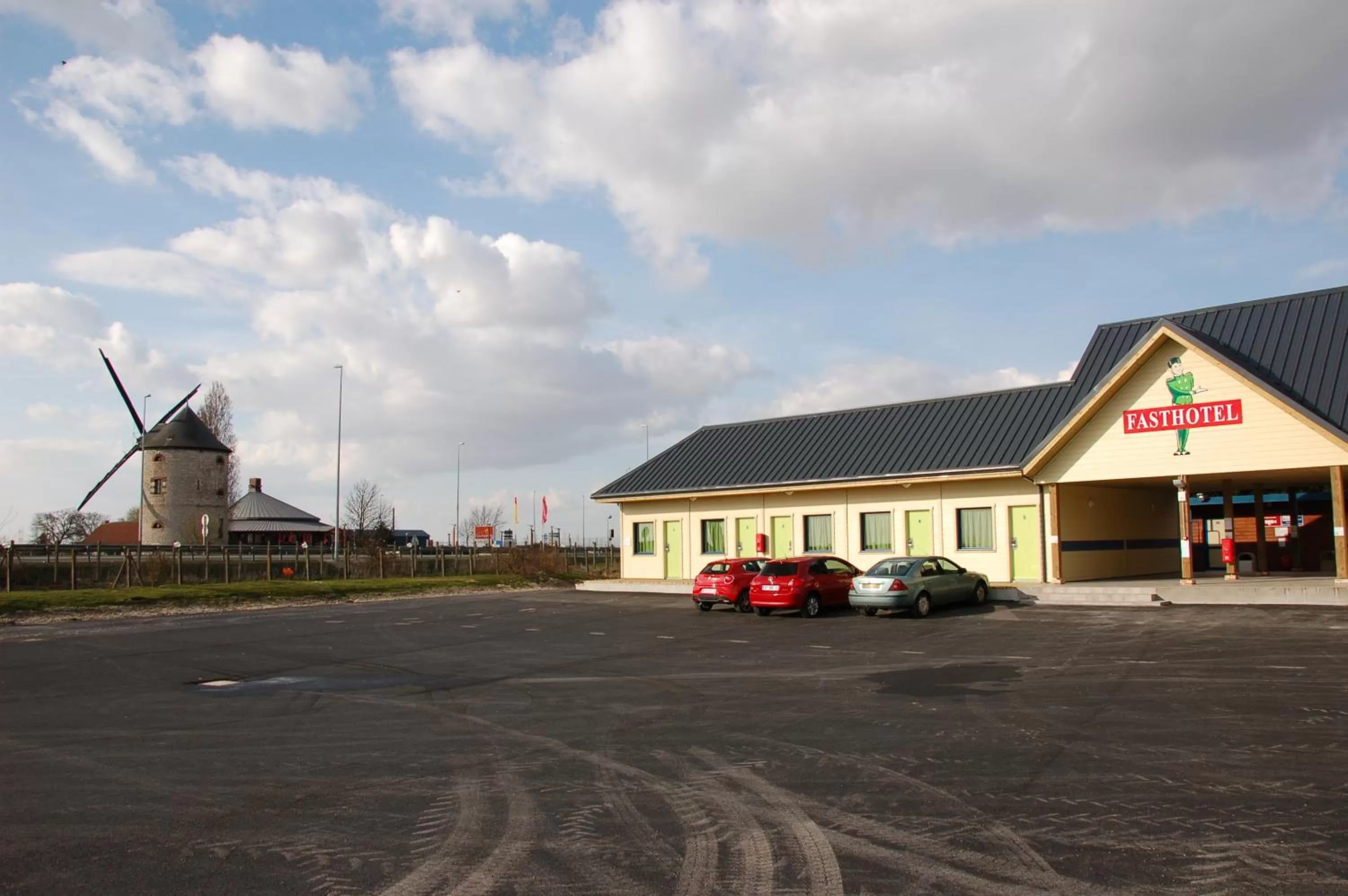 Property building in Fasthotel Orléans Nord Artenay