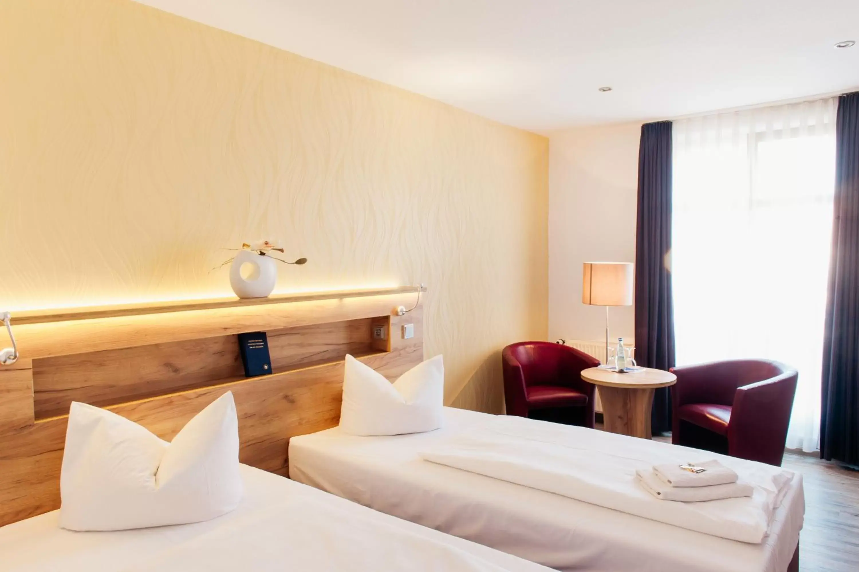 Double or Twin Room - New Building in Hotel & Restaurant "Deutscher Kaiser" Double or Twin Room - New Building in Hotel & Restaurant "Deutscher Kaiser"