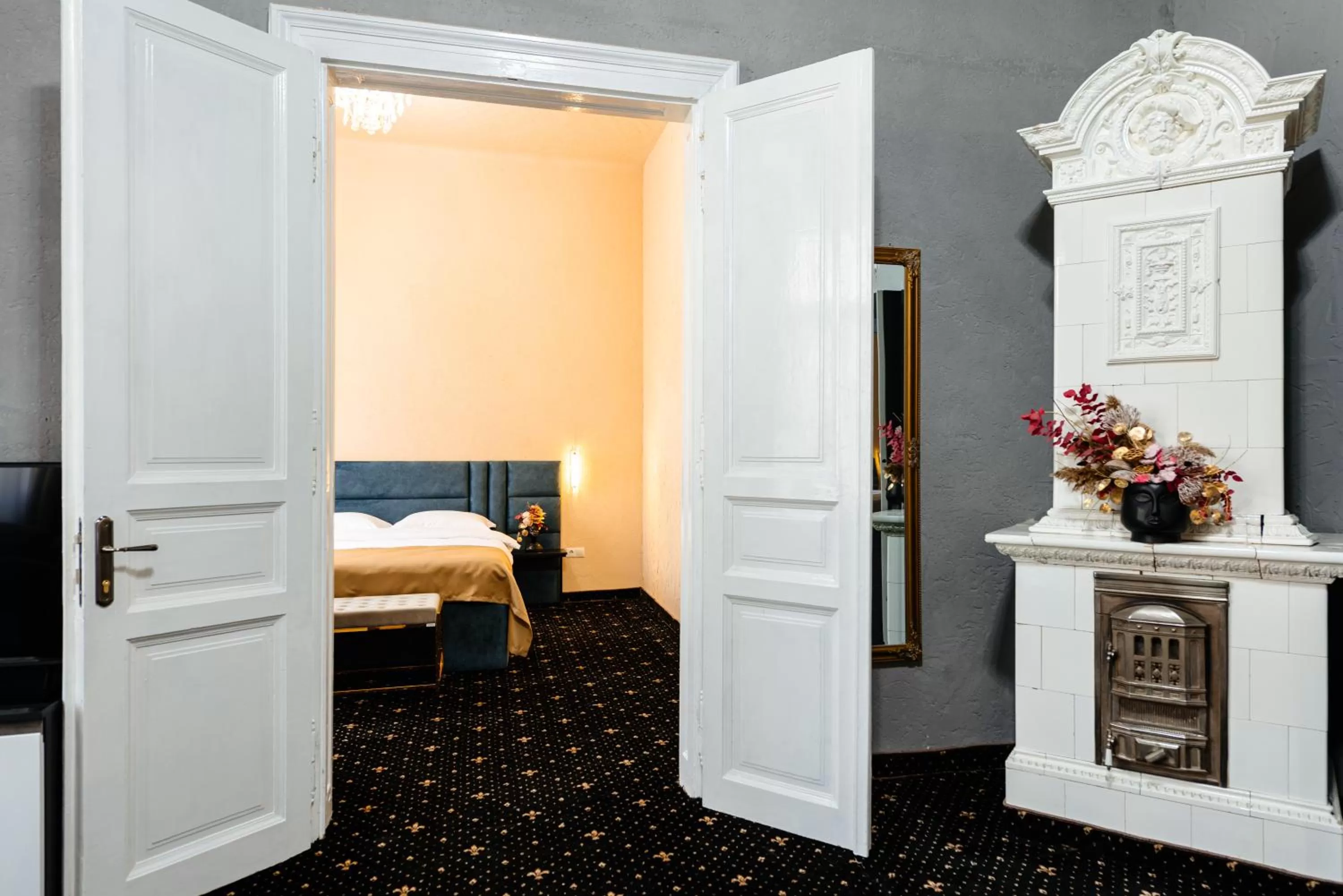 Bedroom, Bed in Palace Bulevard Inn