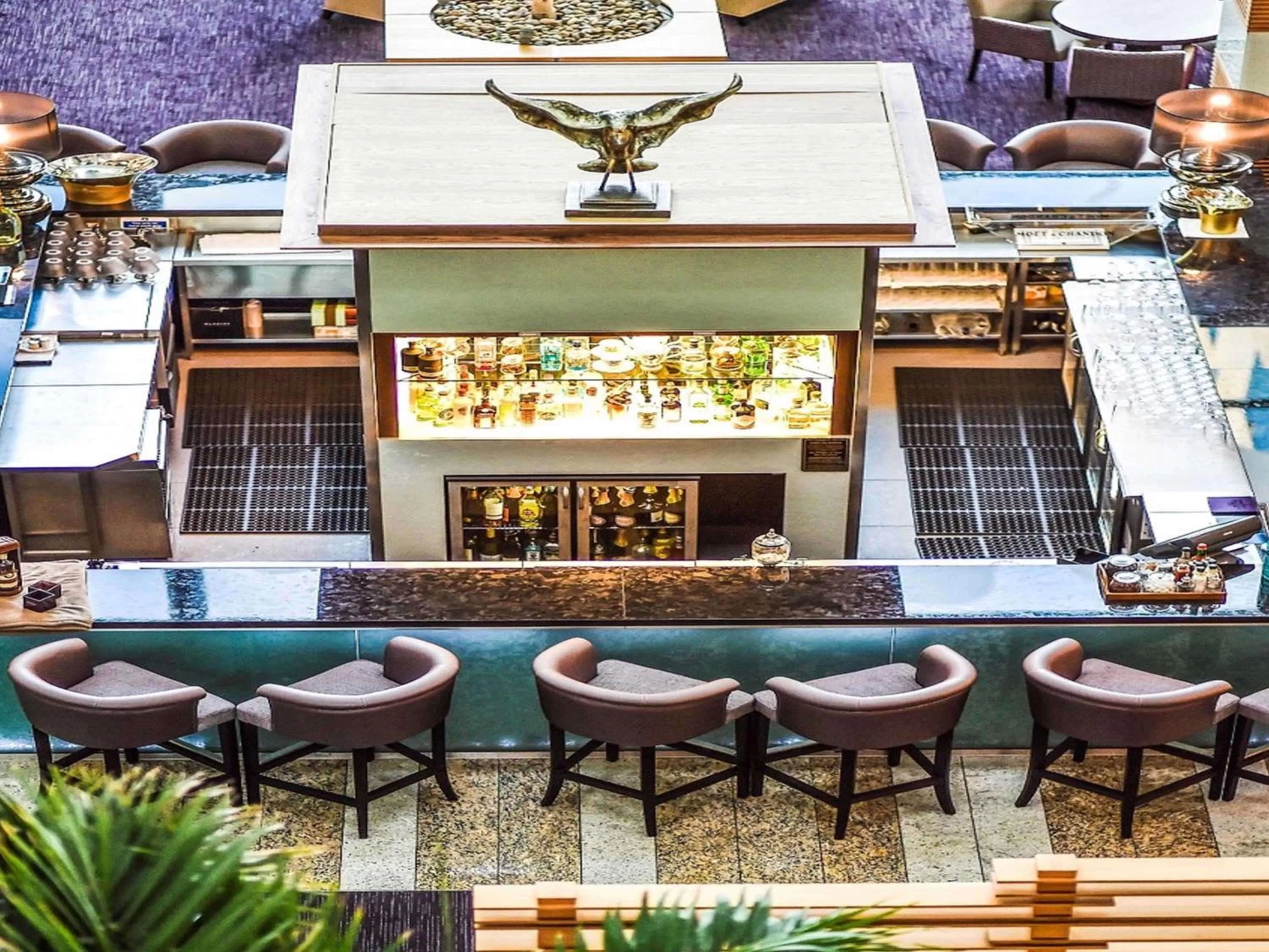 Lounge or bar in Sofitel London Heathrow