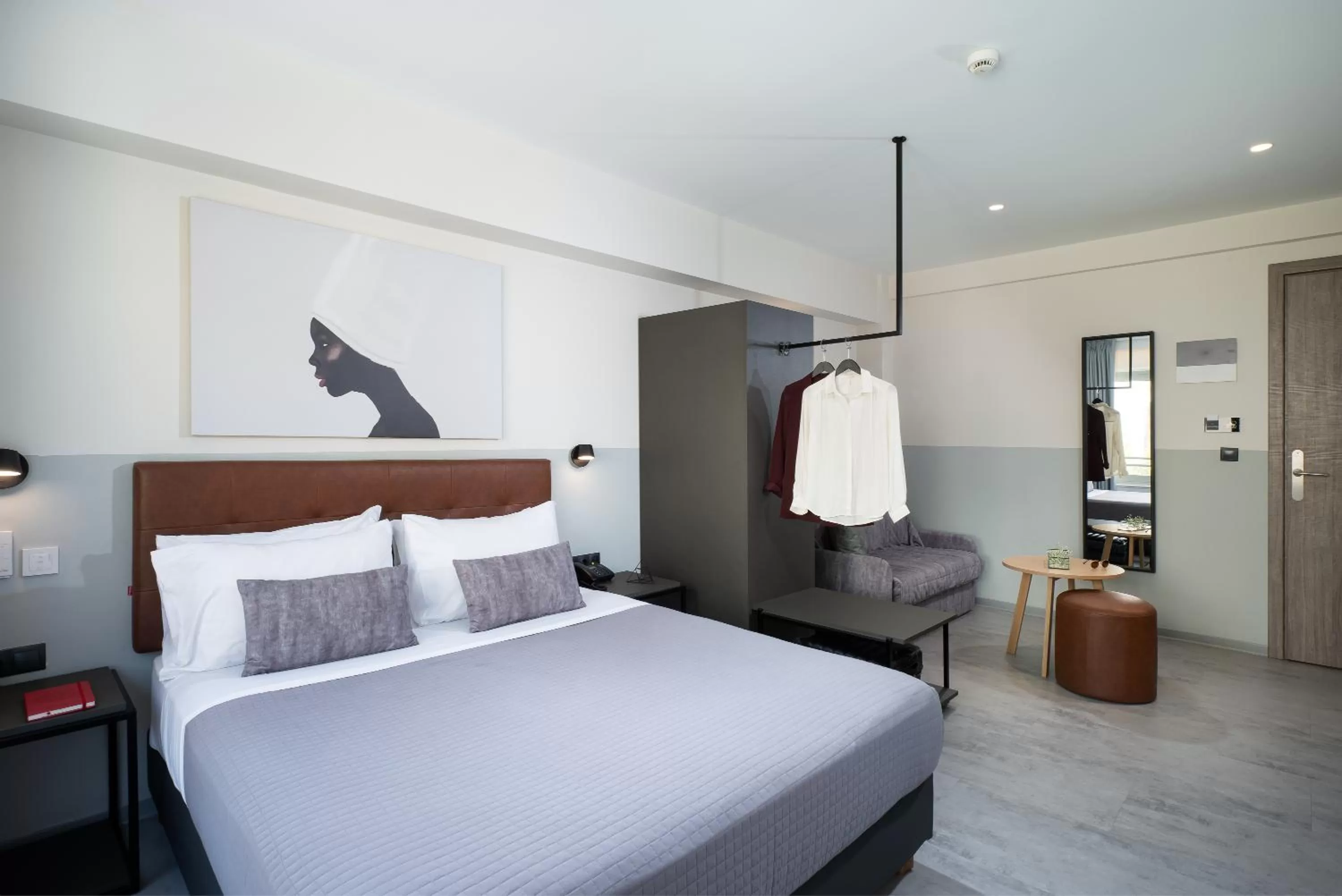 Photo of the whole room, Bed in Enattica Suites