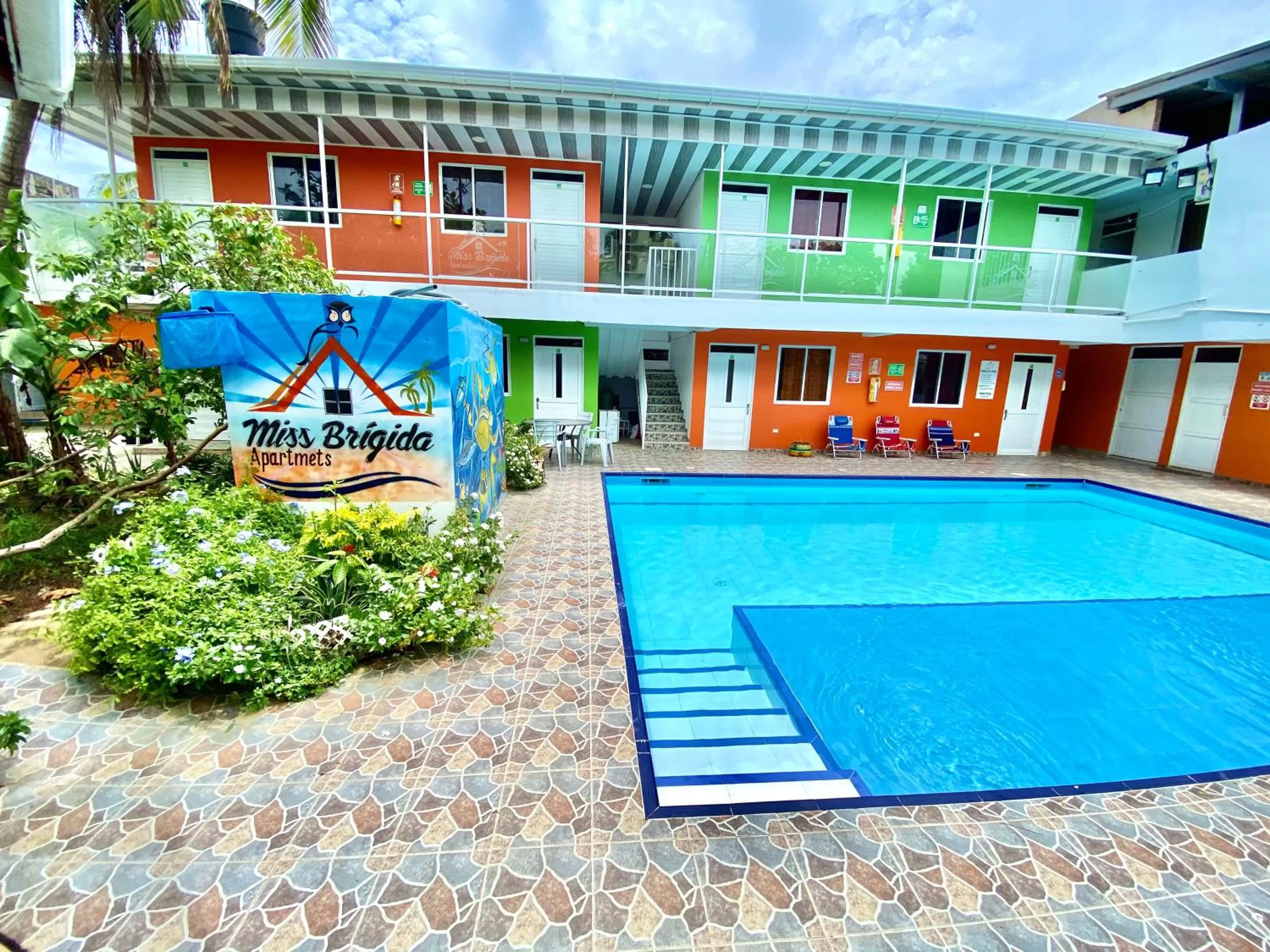 Pool view in Apartamento Miss Brigida