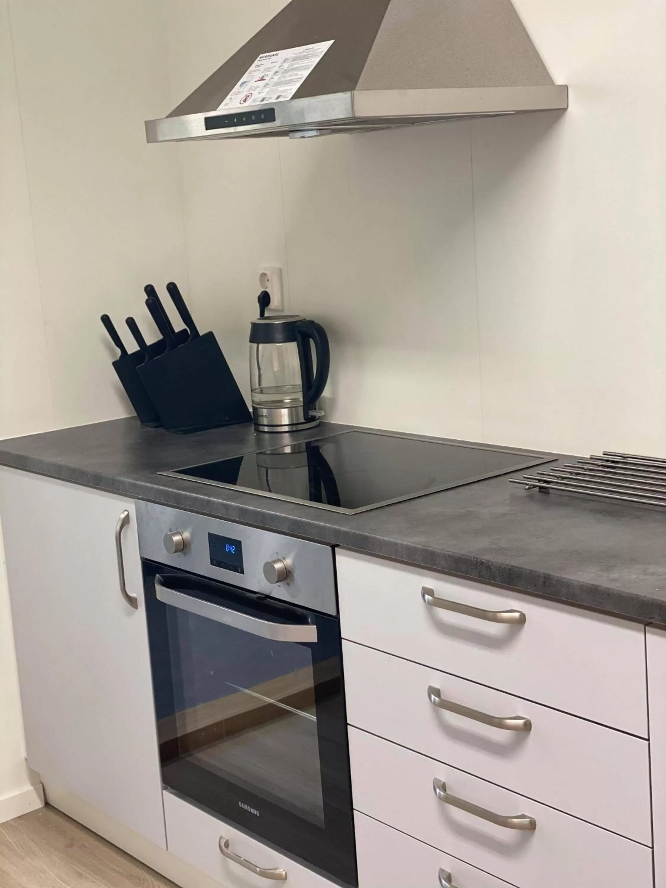 Kitchen/Kitchenette in Mosjøen Overnatting, Finnskoggata 20