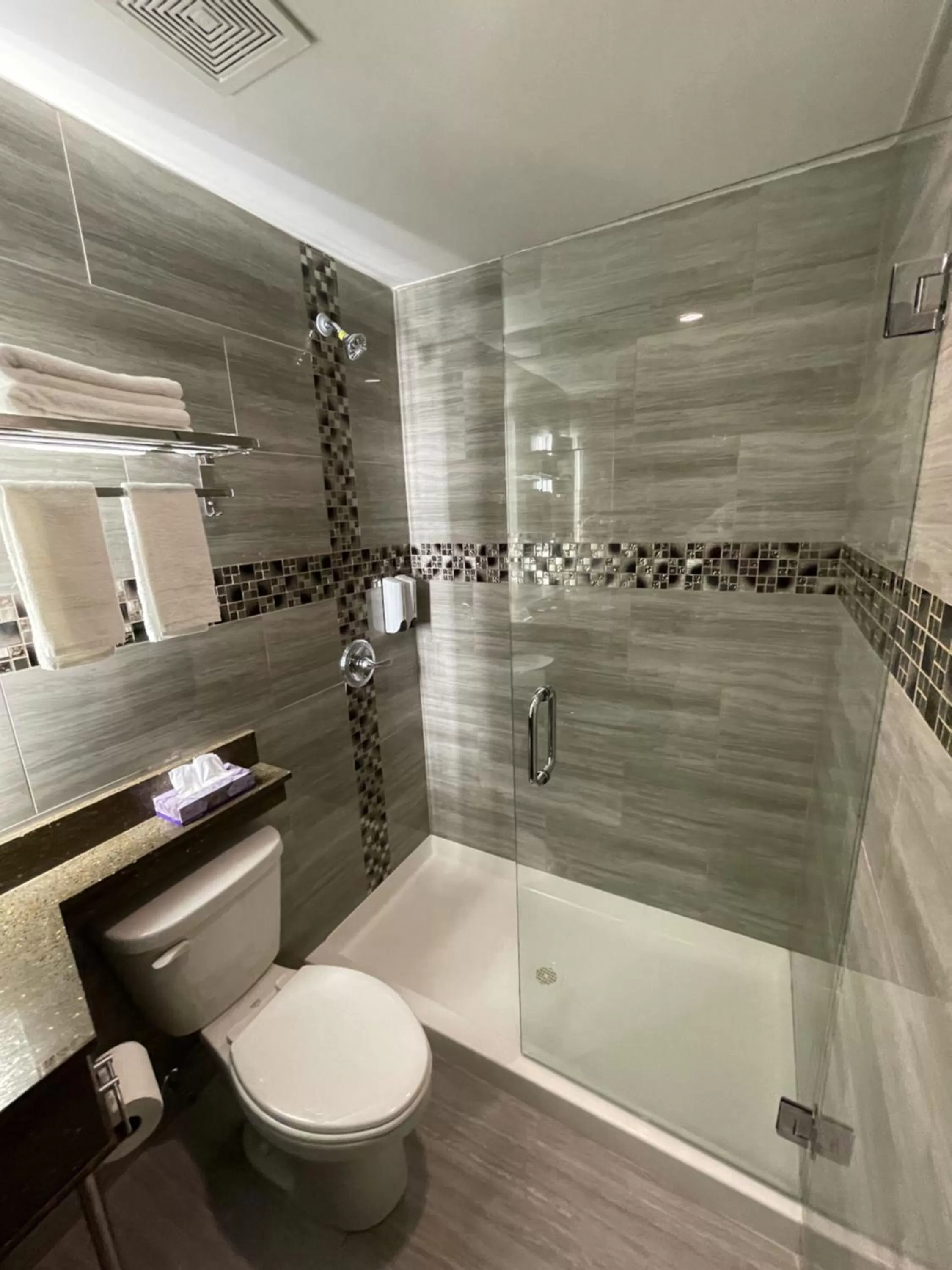 Bathroom in Hotel 369 Brooklyn