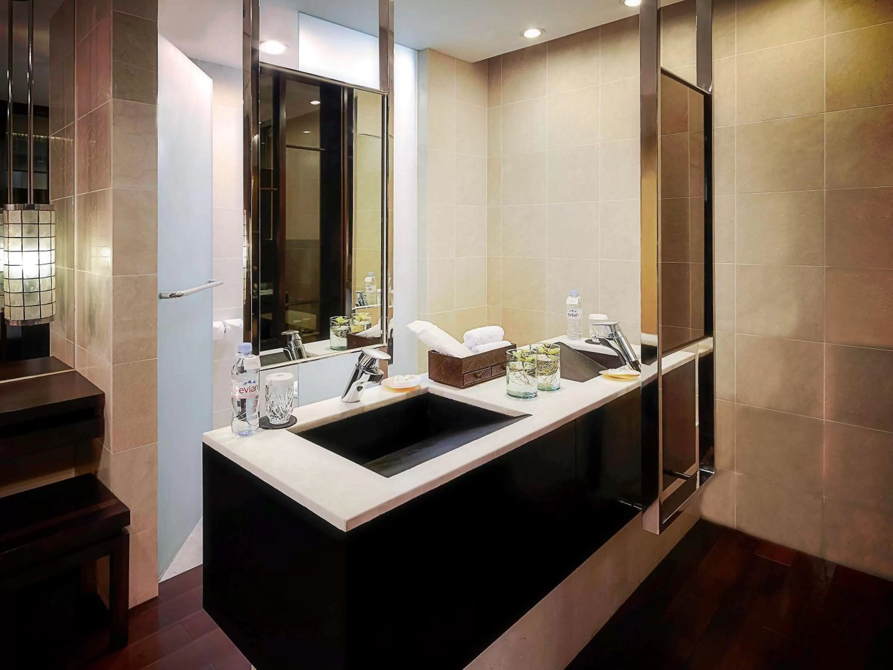Bathroom in Sofitel Philippine Plaza Manila