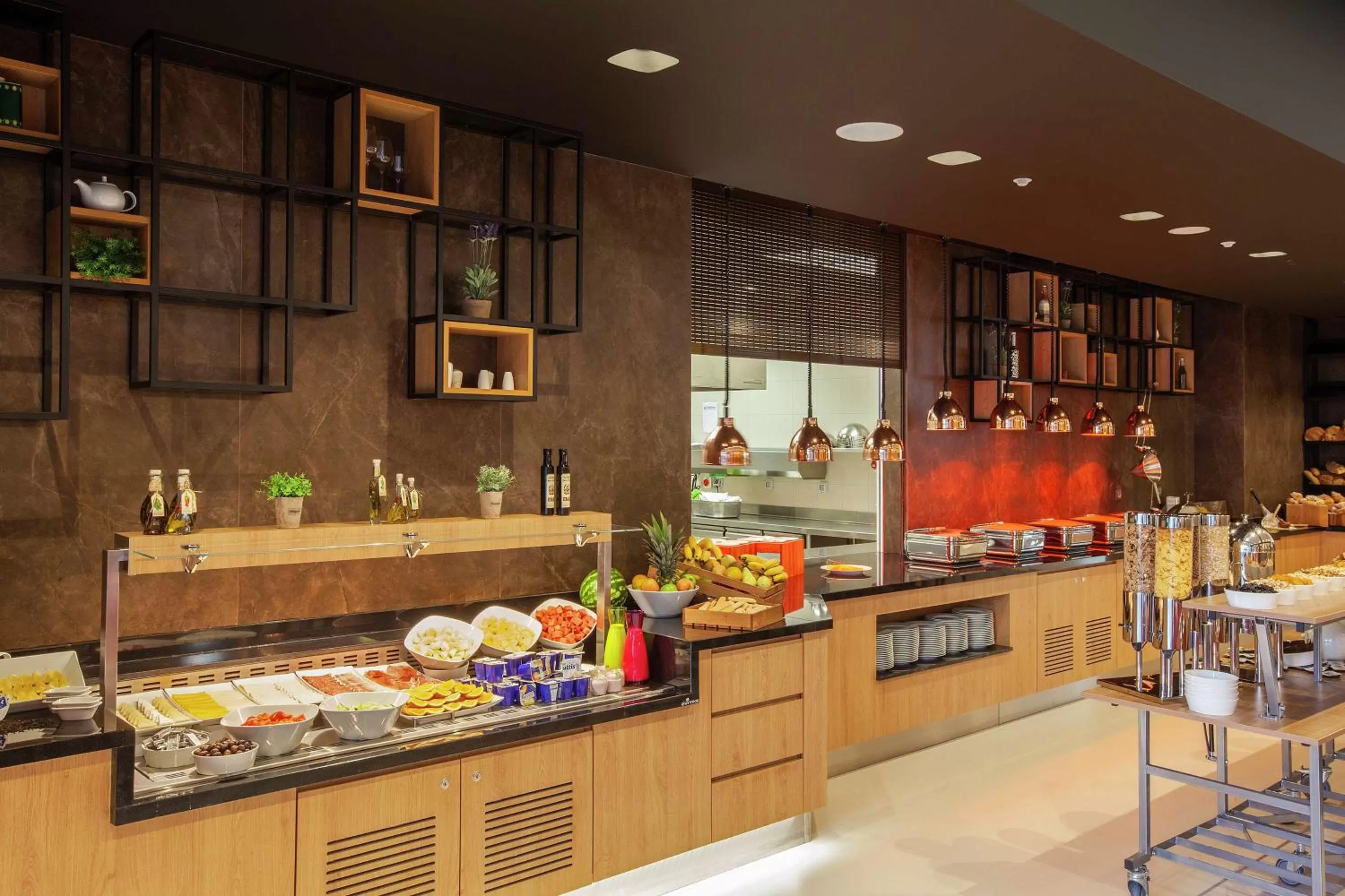 Restaurant/places to eat in Hilton Garden Inn Tirana