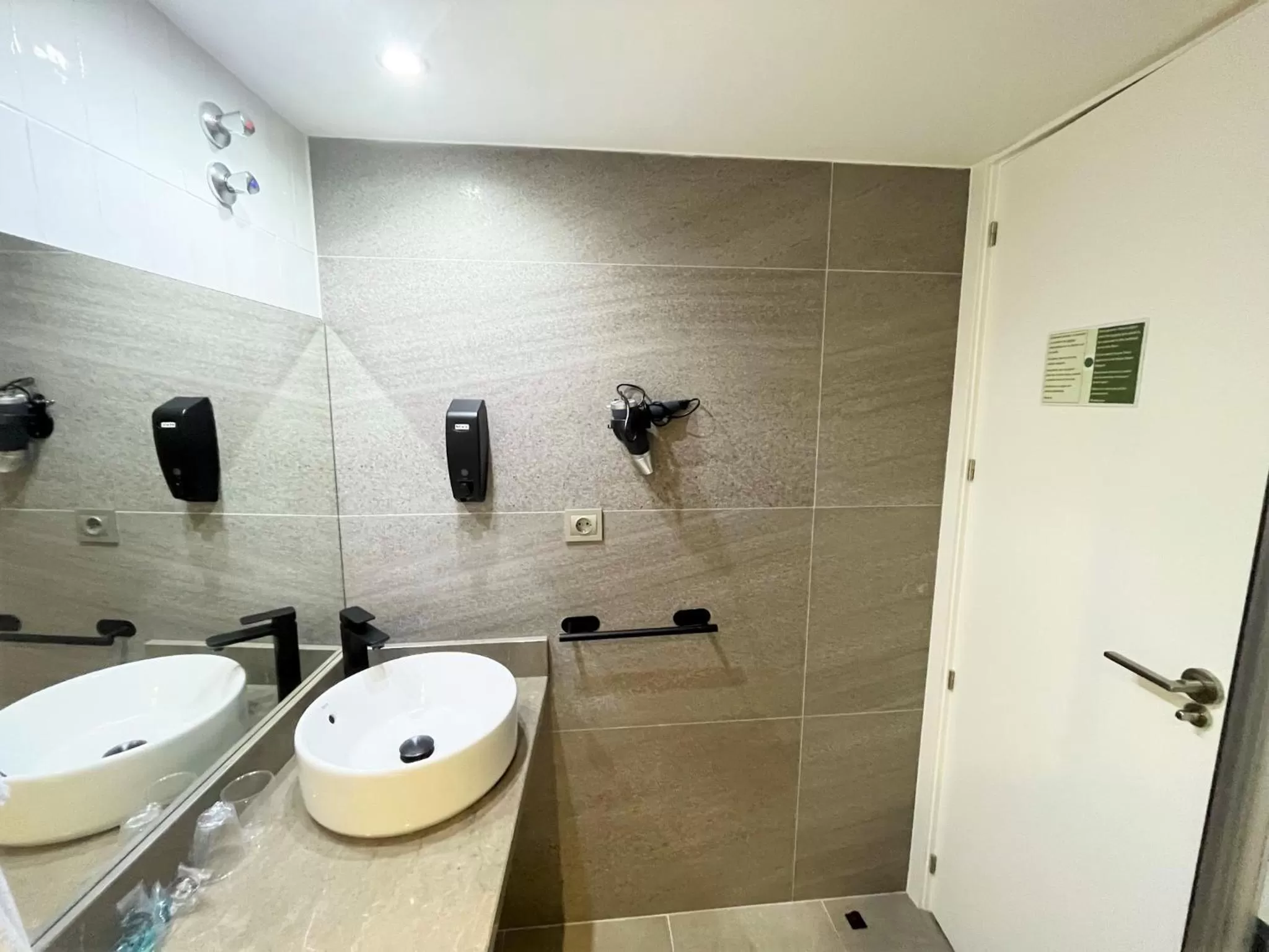 Bathroom in Vitium Córdoba