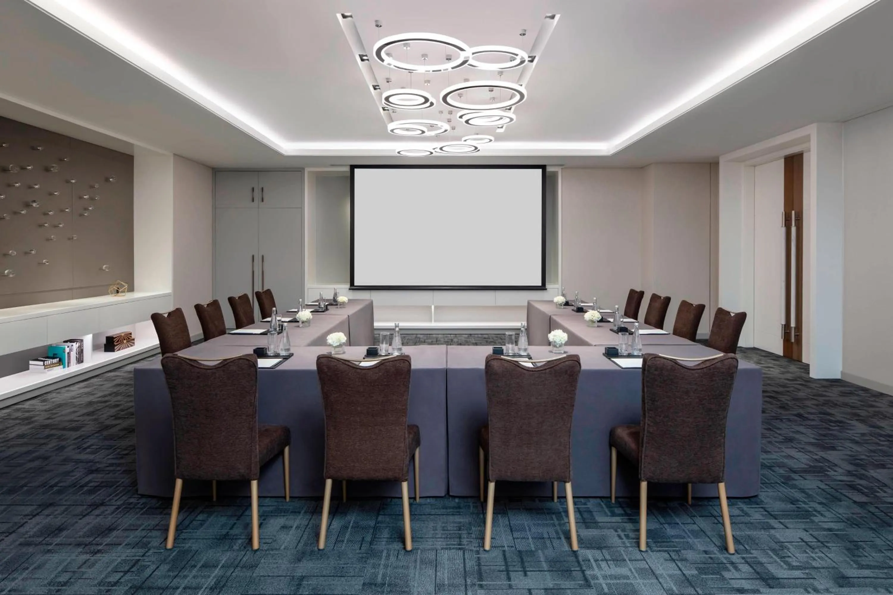 Meeting/conference room in Courtyard by Marriott Shanghai Minhang