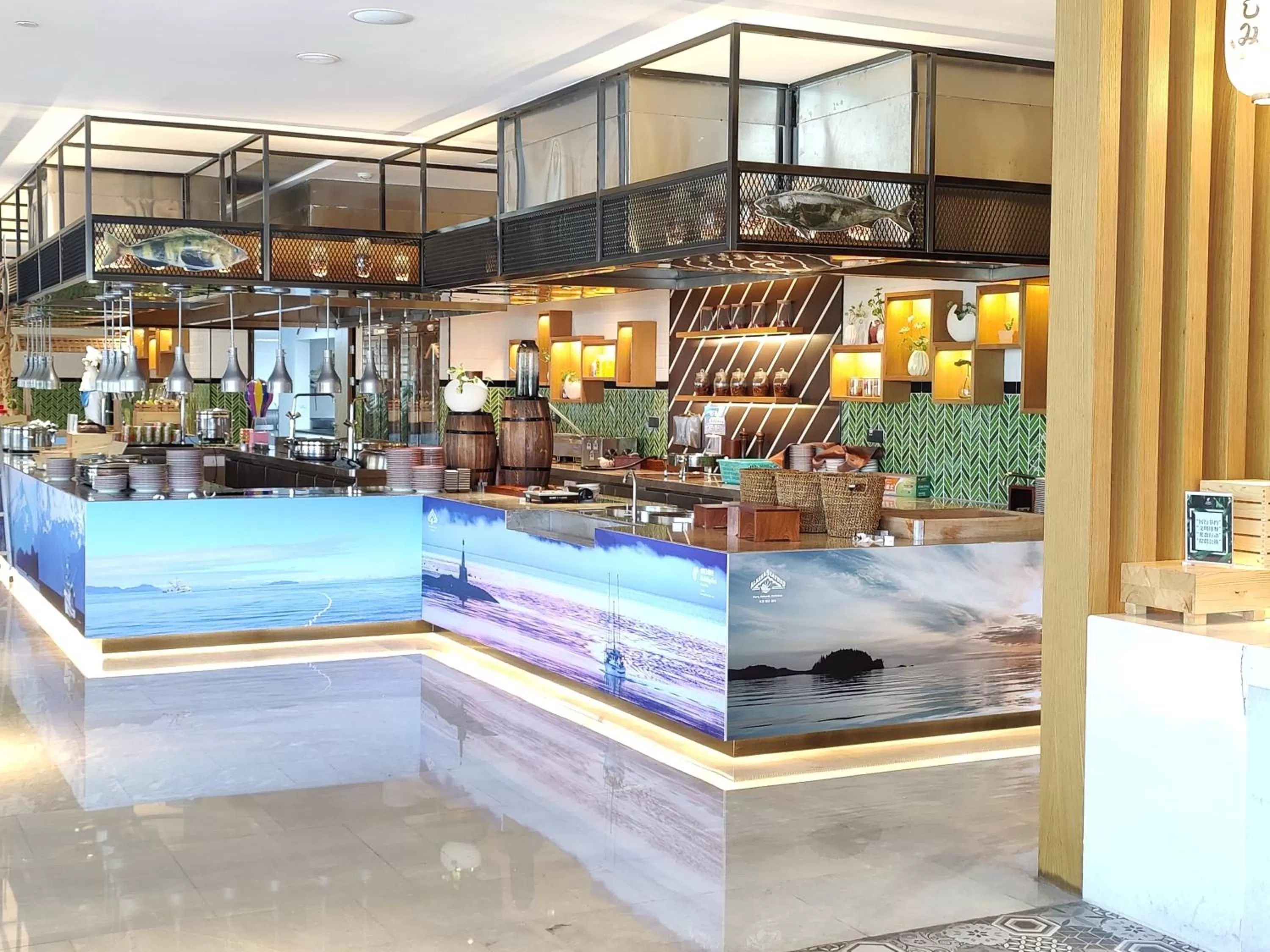 Restaurant/places to eat in Holiday Inn Guangzhou South Lake-an lHG Hotel