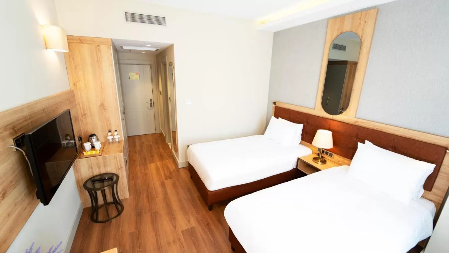 Deluxe Double or Twin Room in Grand Sirkeci Hotel Deluxe Double or Twin Room in Grand Sirkeci Hotel