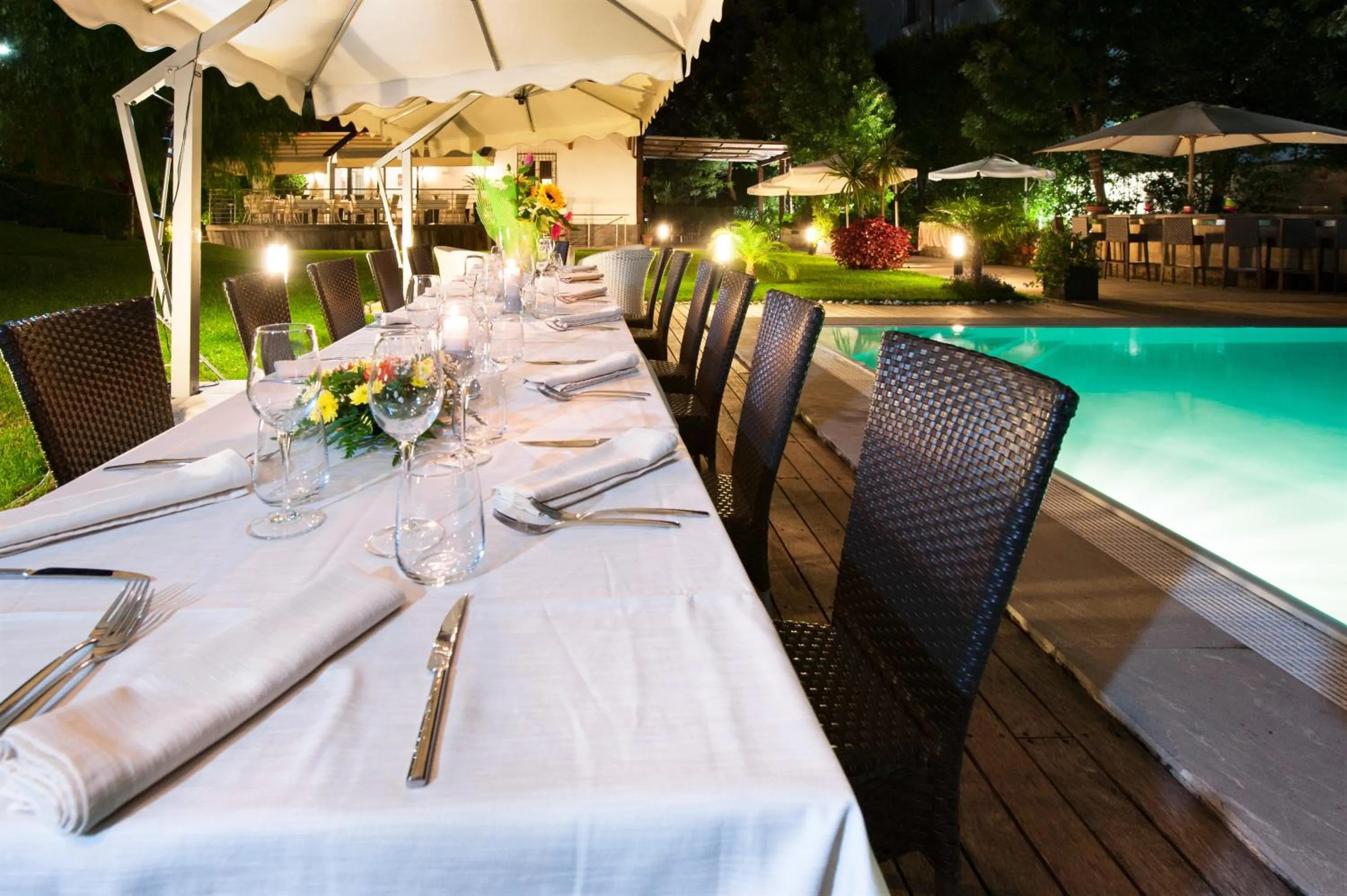 Restaurant/places to eat in Villa Maria Cristina