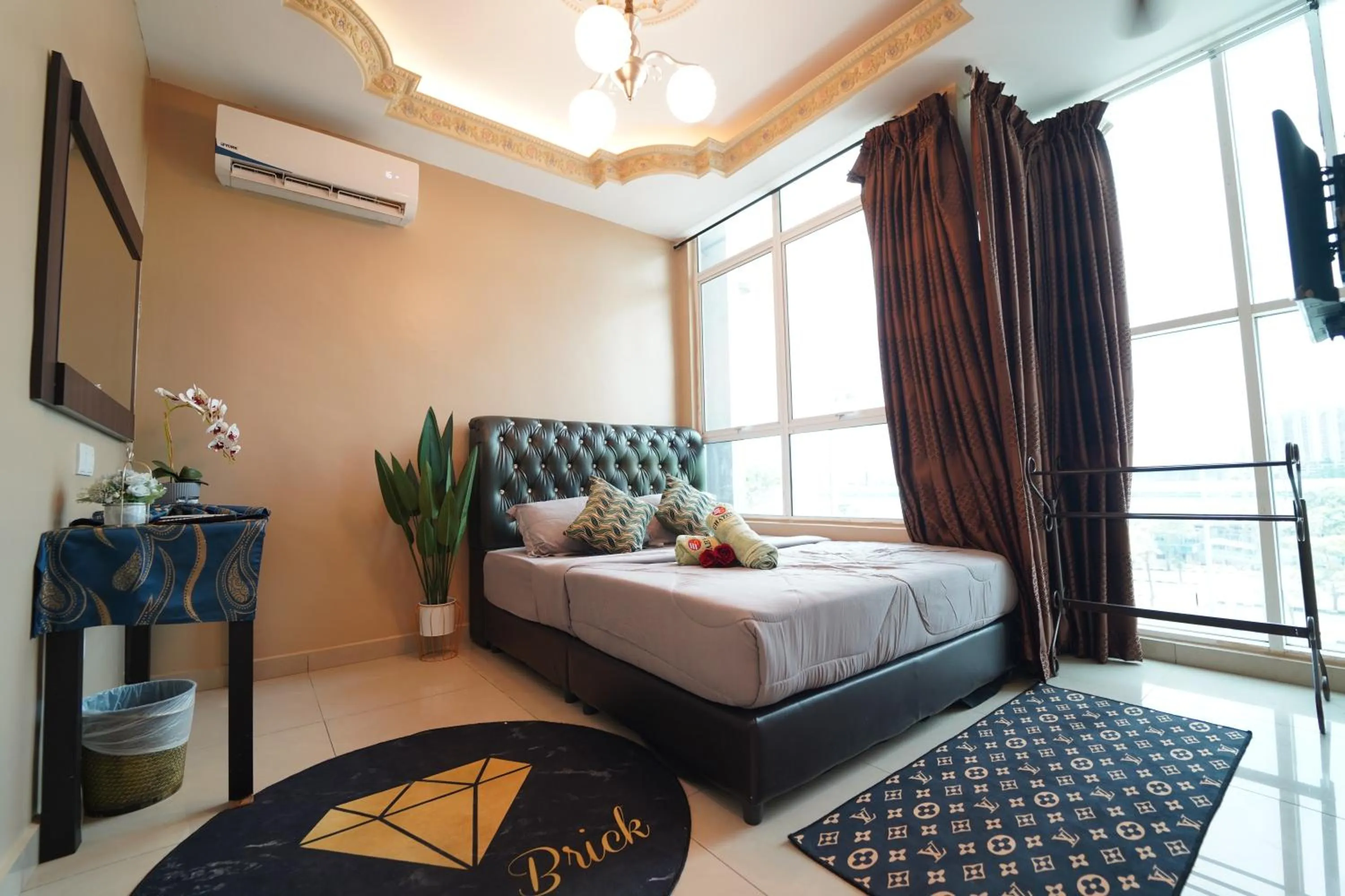 Bed in Ghazrin's Classic Hotel JB