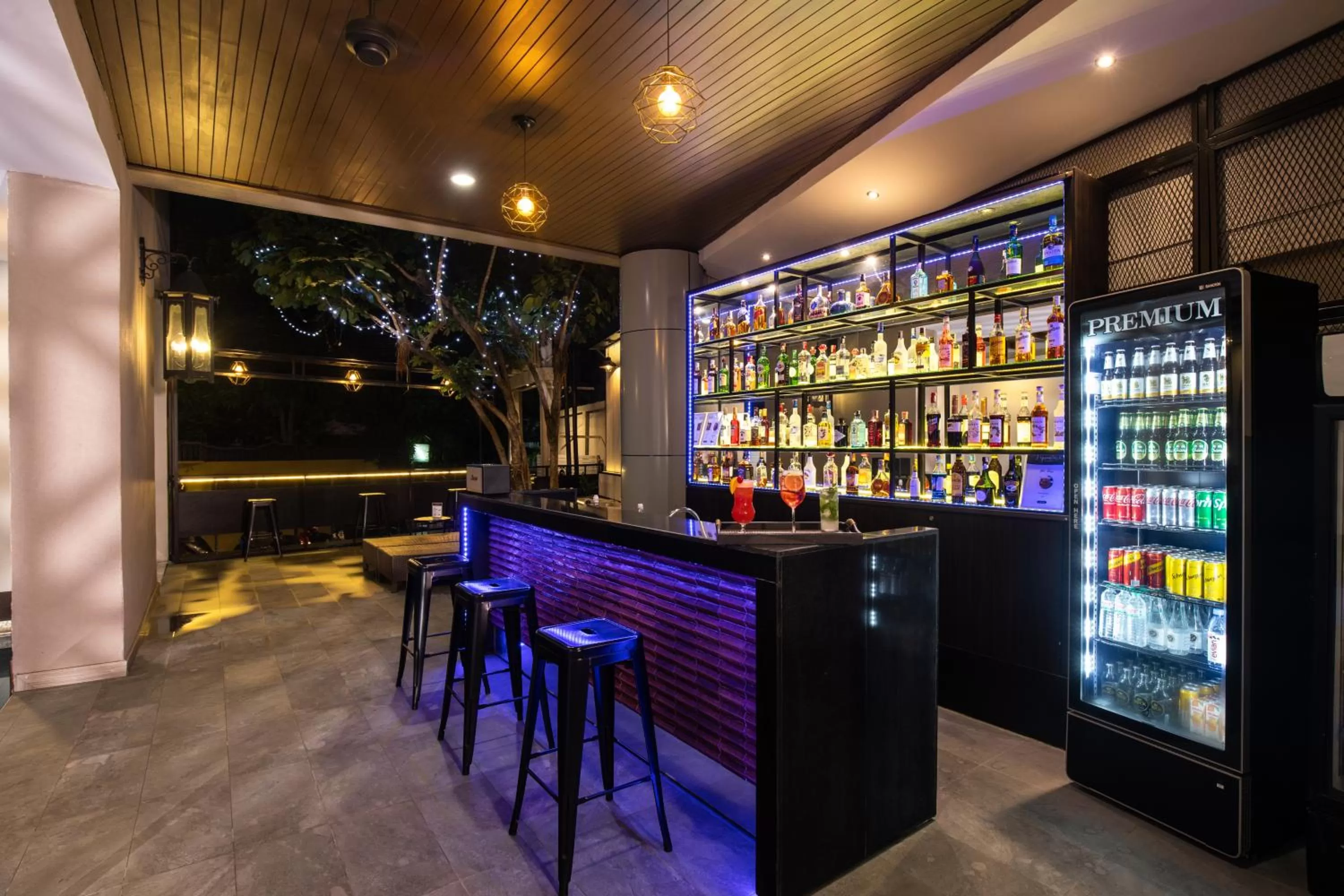 Evening entertainment in De Chai Colonial Hotel & Spa - SHA Plus