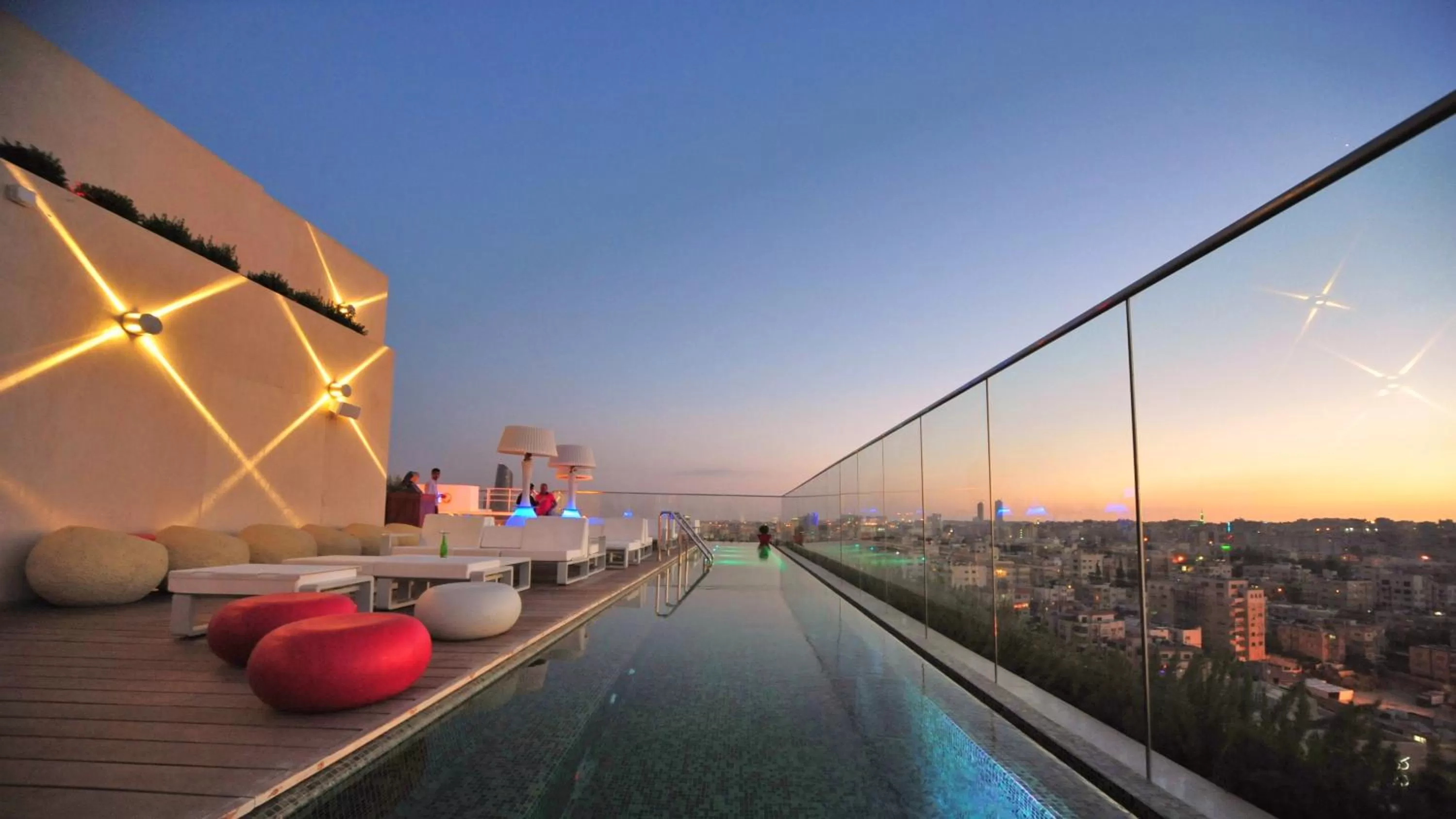 Swimming pool in Regency Palace Amman