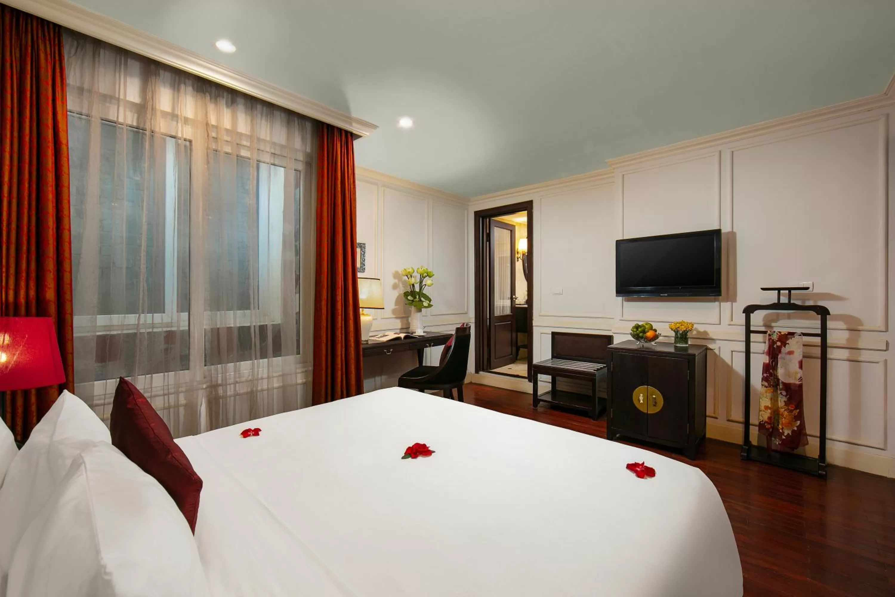 Bed in Hanoi Boutique Hotel & Spa