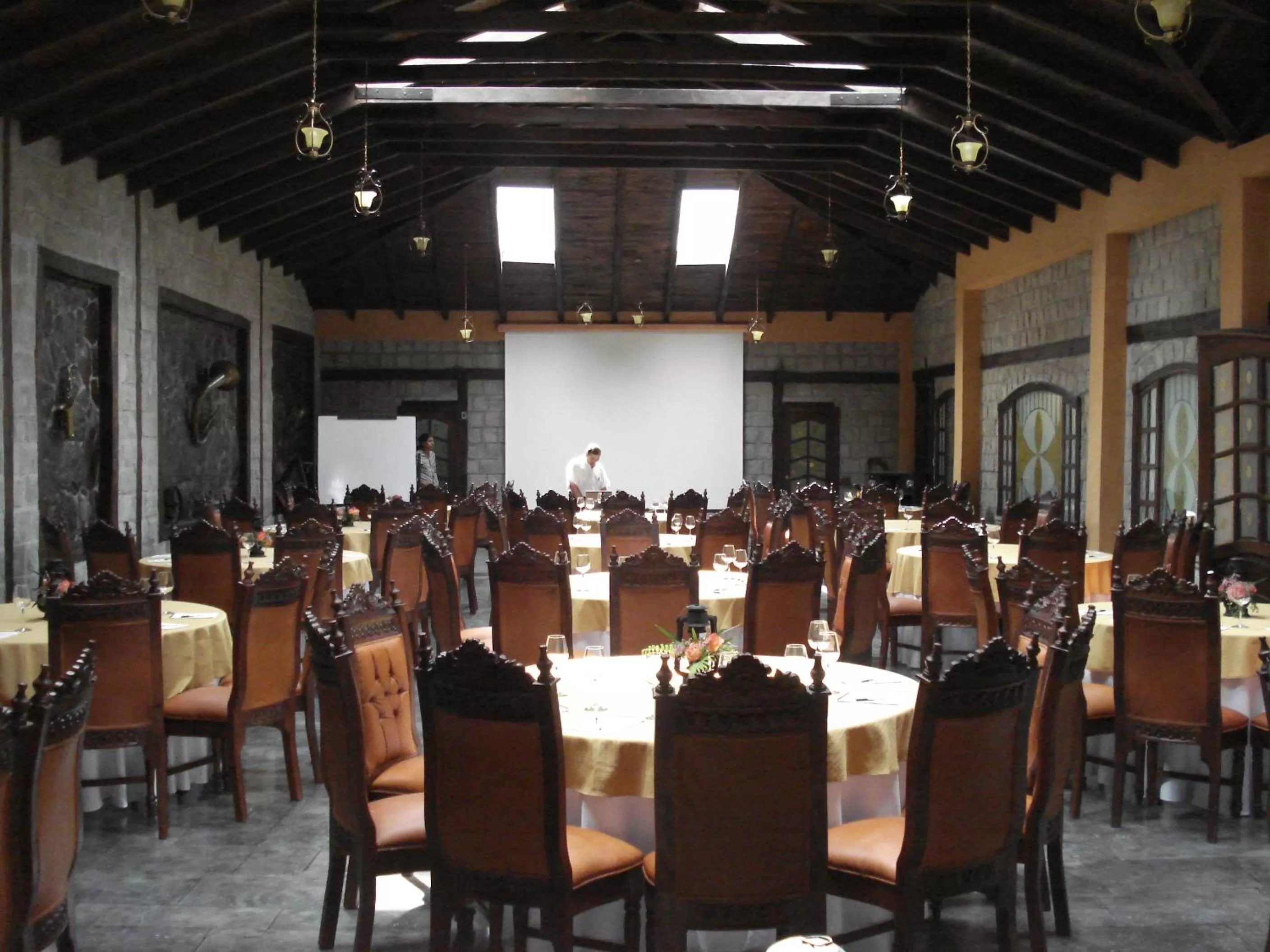 Restaurant/places to eat in Samari Spa Resort