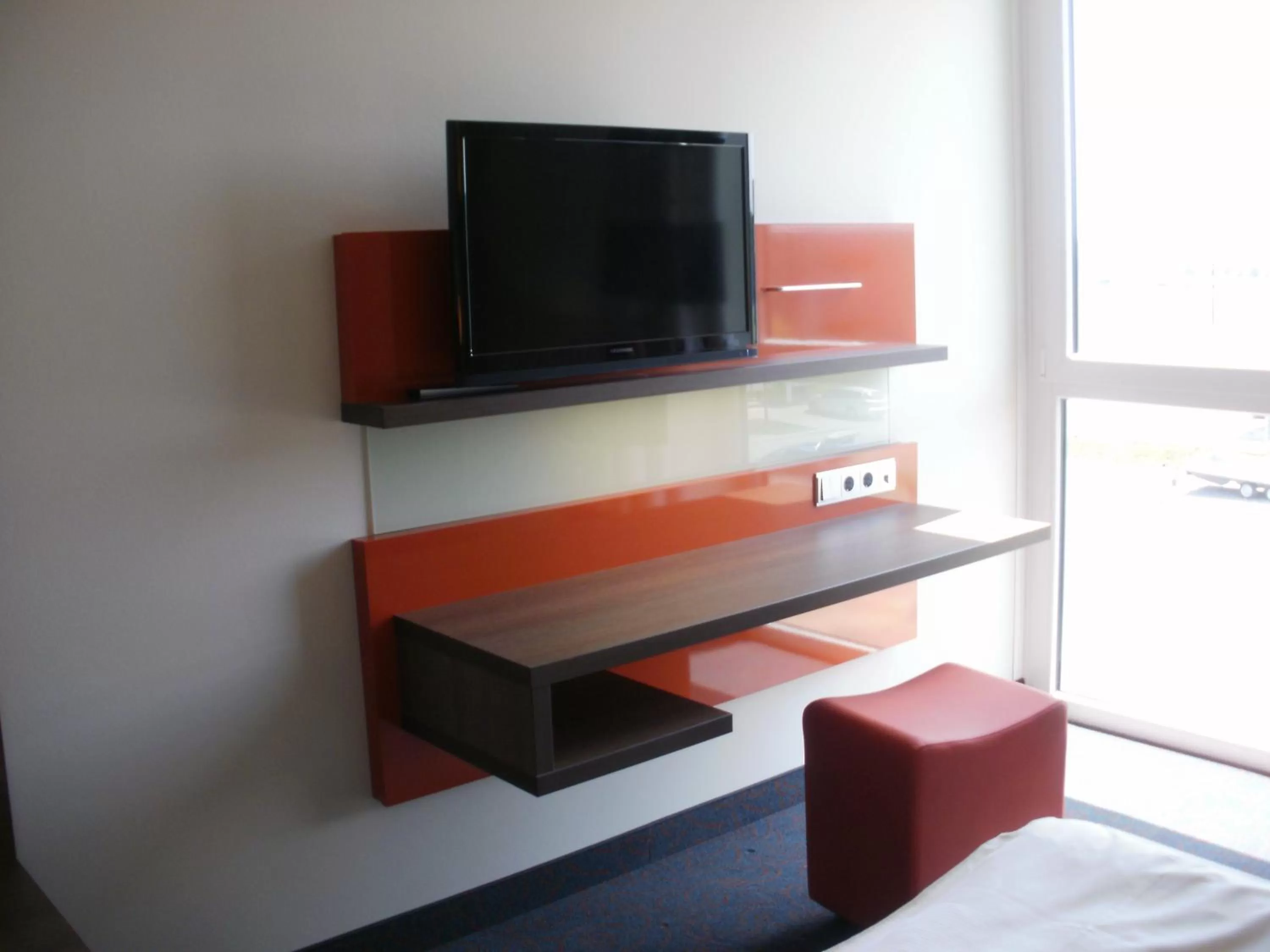 TV and multimedia, Bed in iQ-Hotel Ulm
