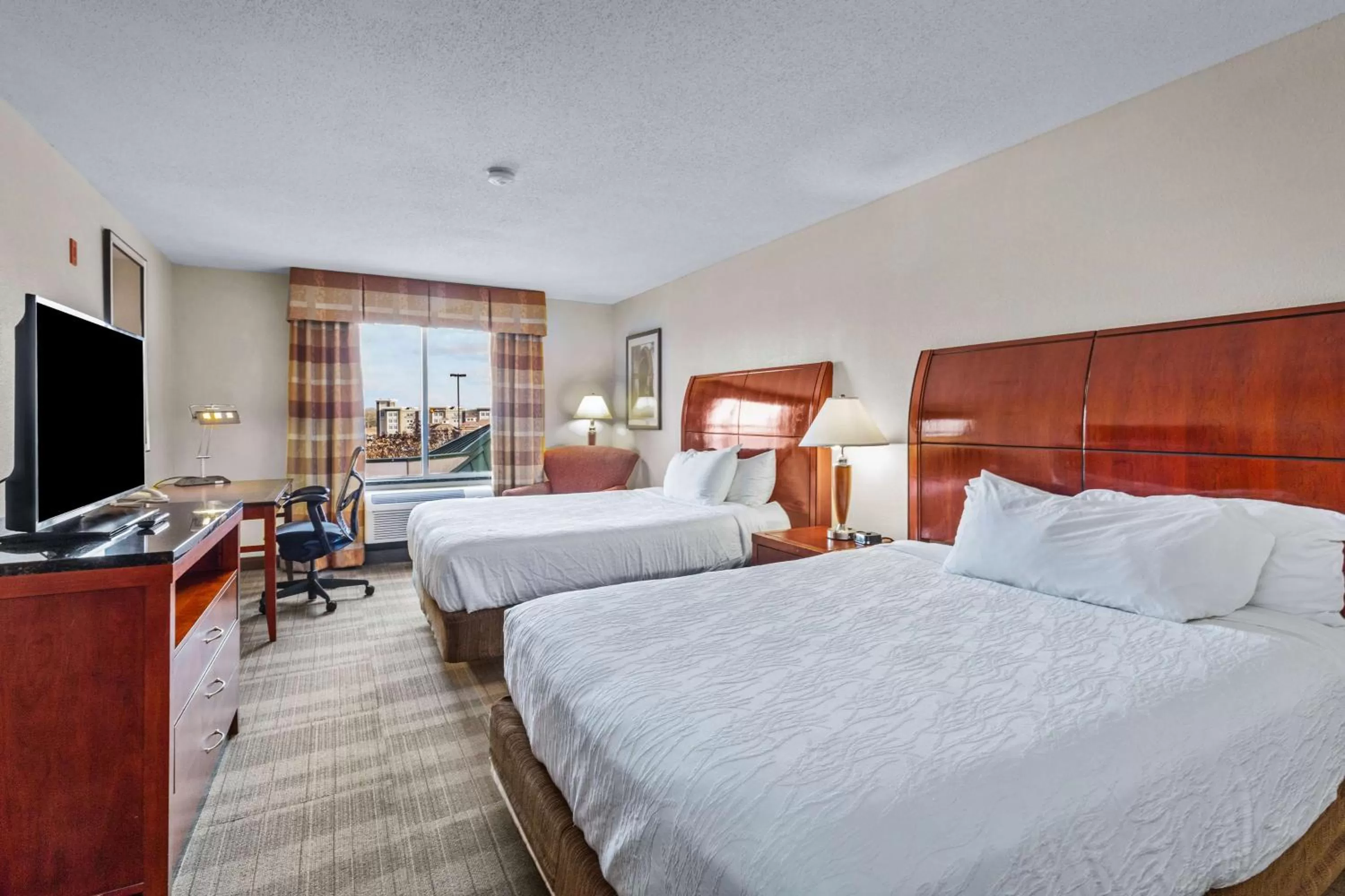 Bedroom, Bed in Hilton Garden Inn Starkville