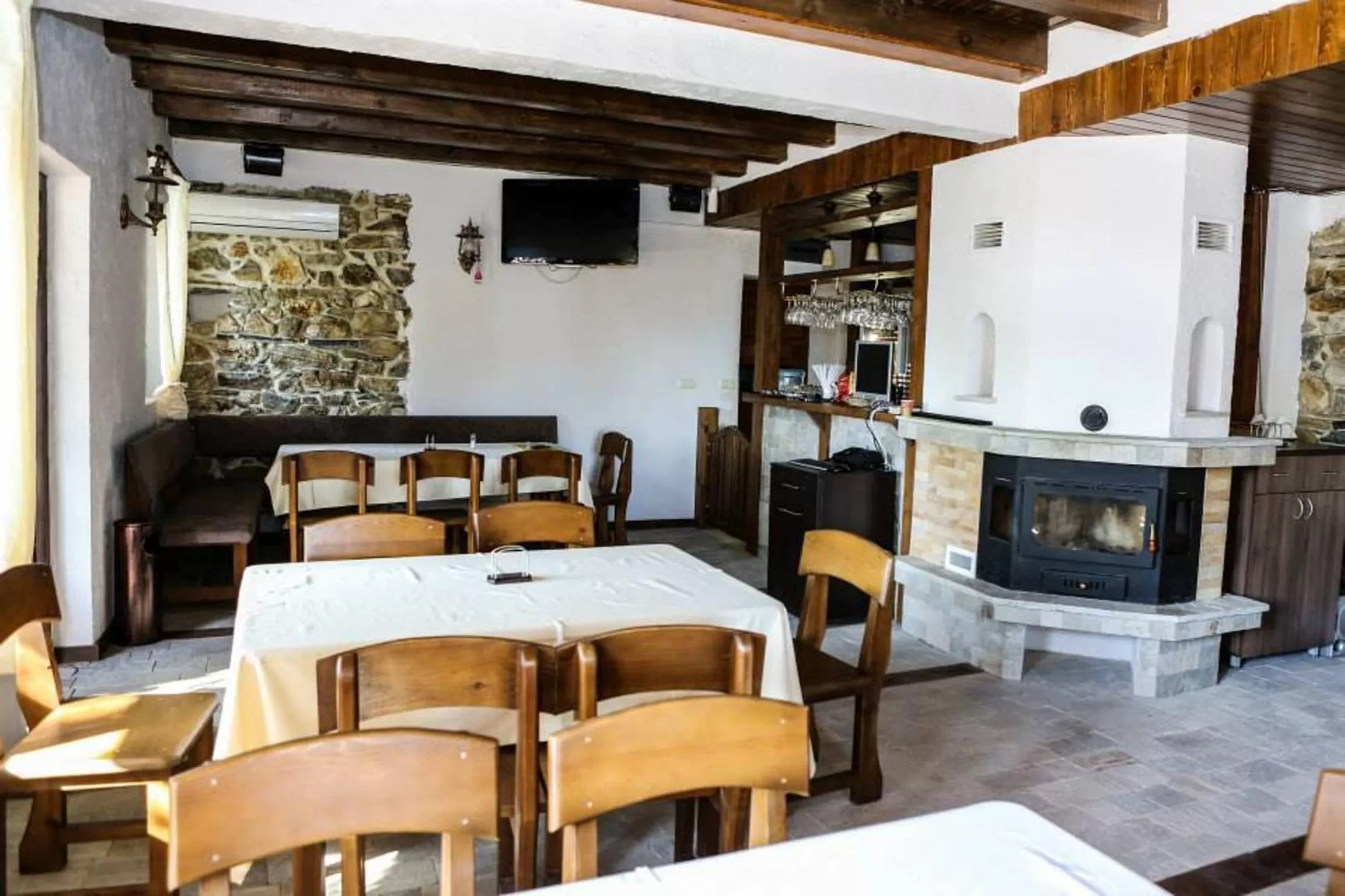 Restaurant/places to eat in Delchovski Han