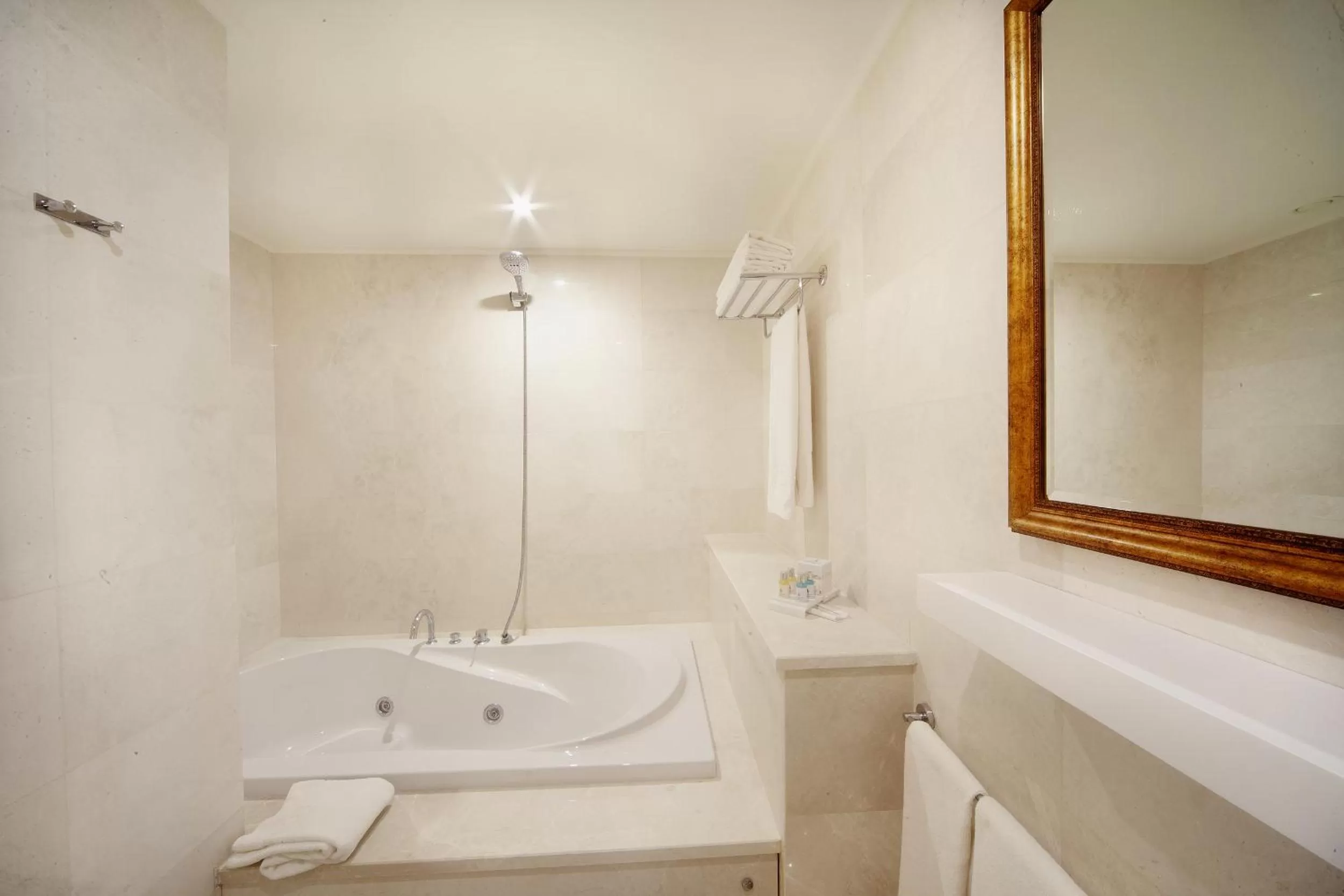 Bathroom in Grand Hotel de Pera