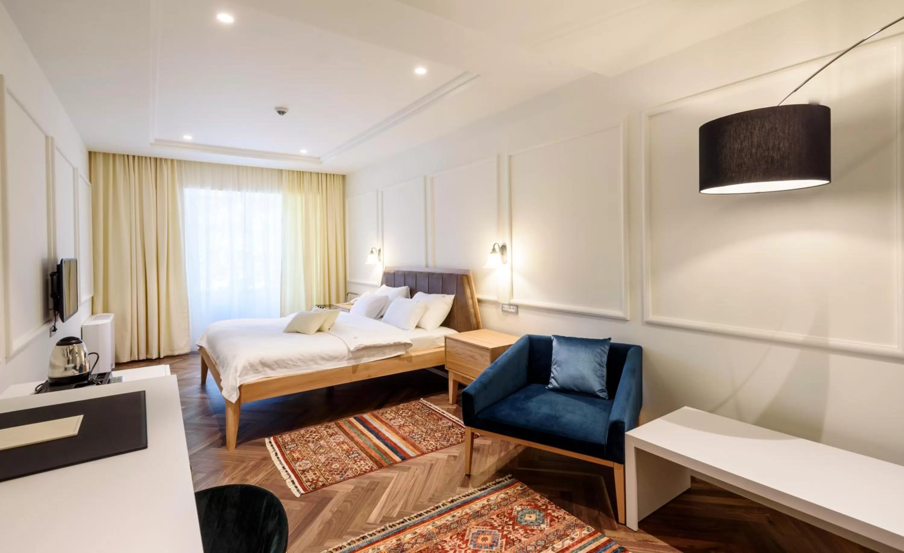 Bed in Hotel Gradska Cetinje