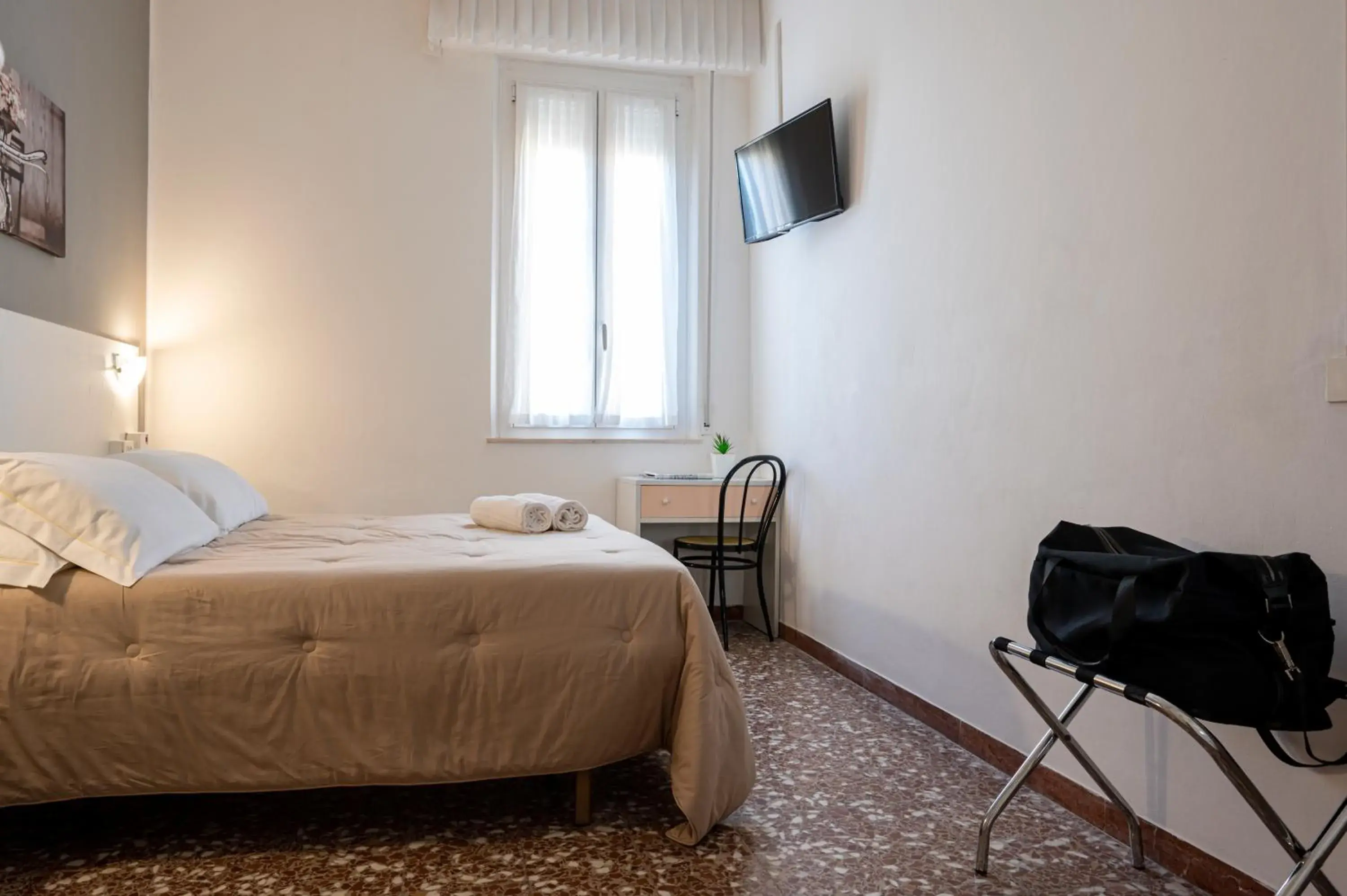 Standard Double or Twin Room in Amadei Hotel Blumen Standard Double or Twin Room in Amadei Hotel Blumen