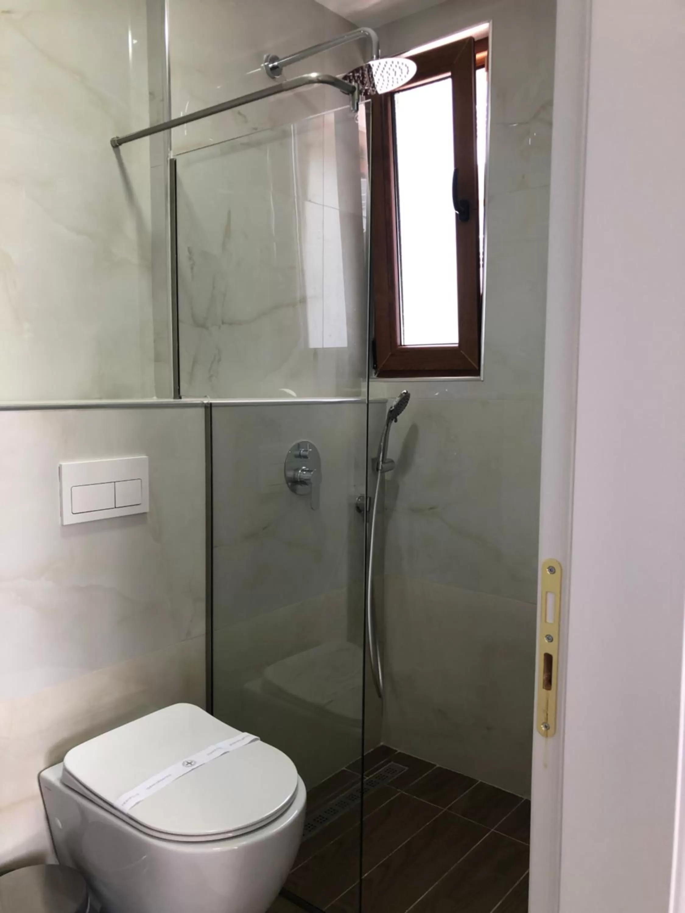 Bathroom in Grand Hotel Pogradec